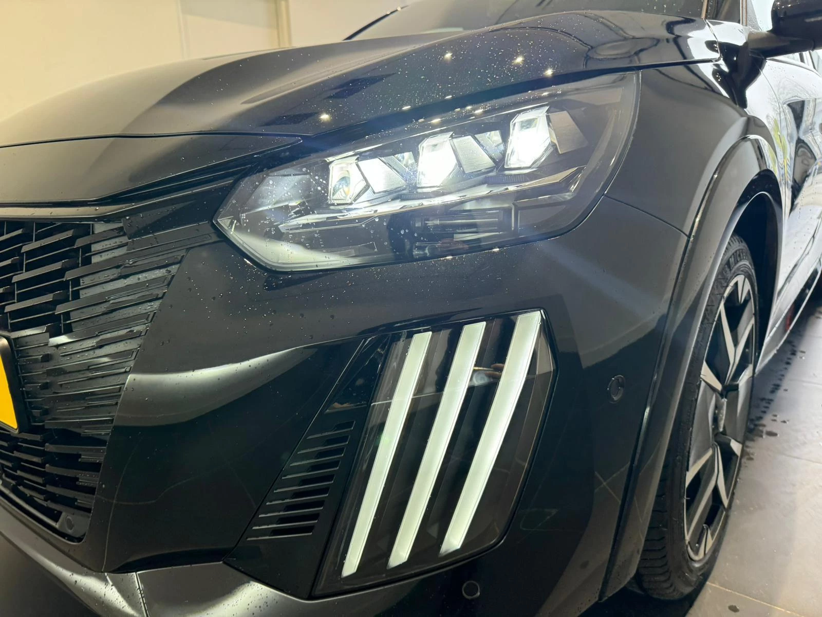 Peugeot-208-image-14