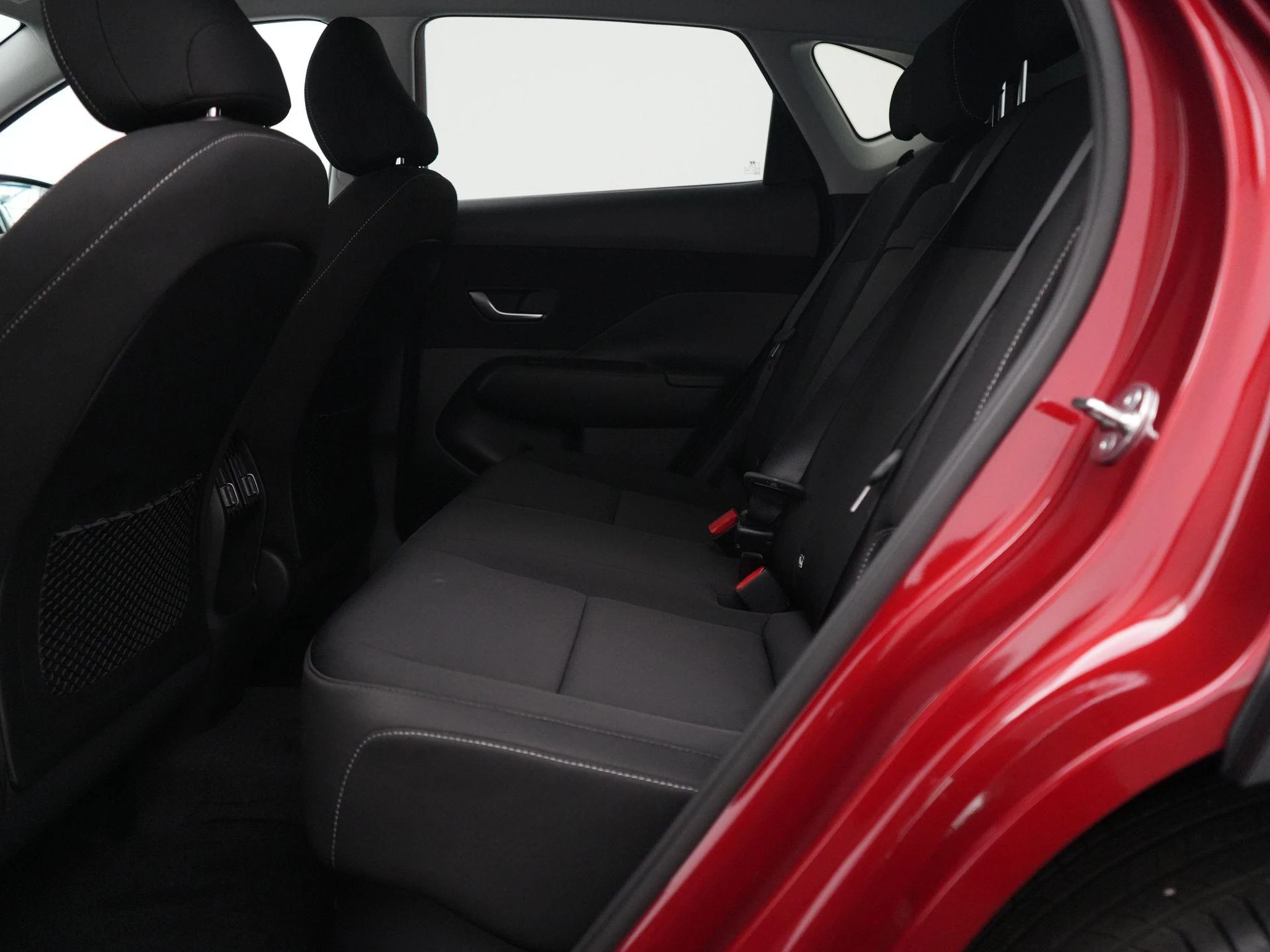 Hyundai-Kona-image-35