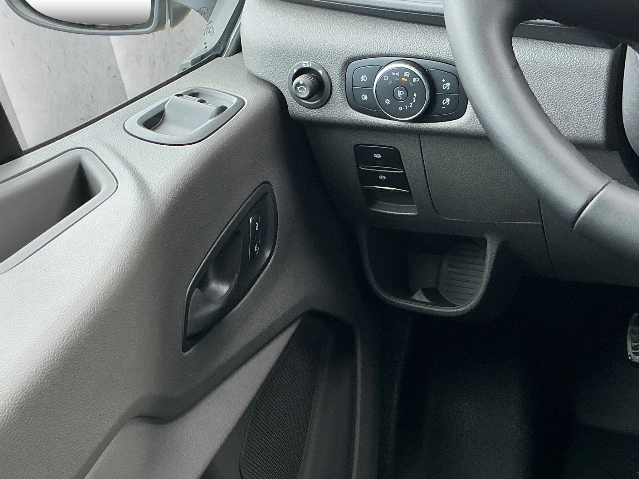Ford Transit 350 L2 Fahrgestell Doppelkabine Pritsche Basis 2.0L EcoBlue