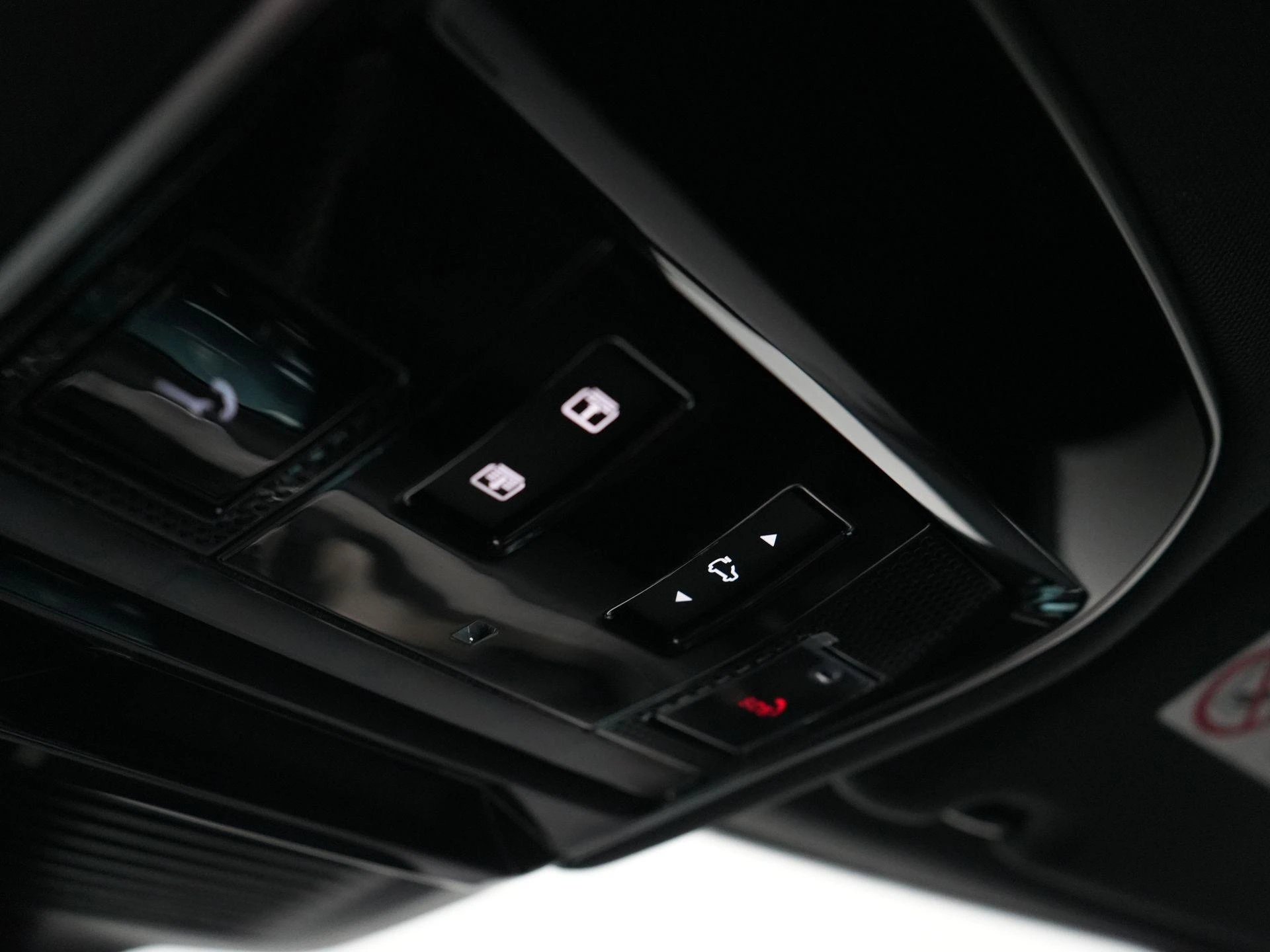 Land Rover-Range Rover Sport-image-21