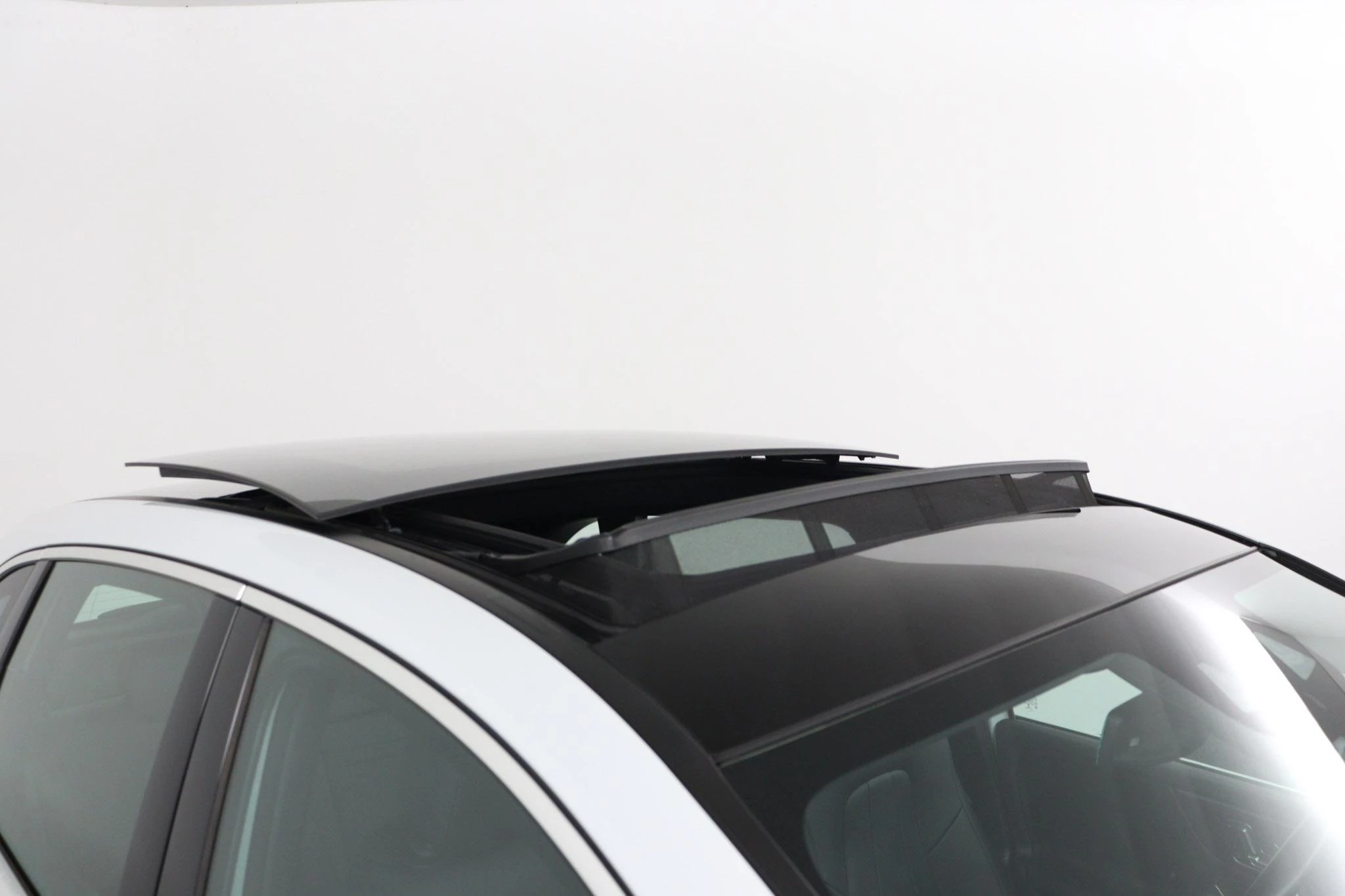 Mercedes-Benz-B-Klasse-image-14