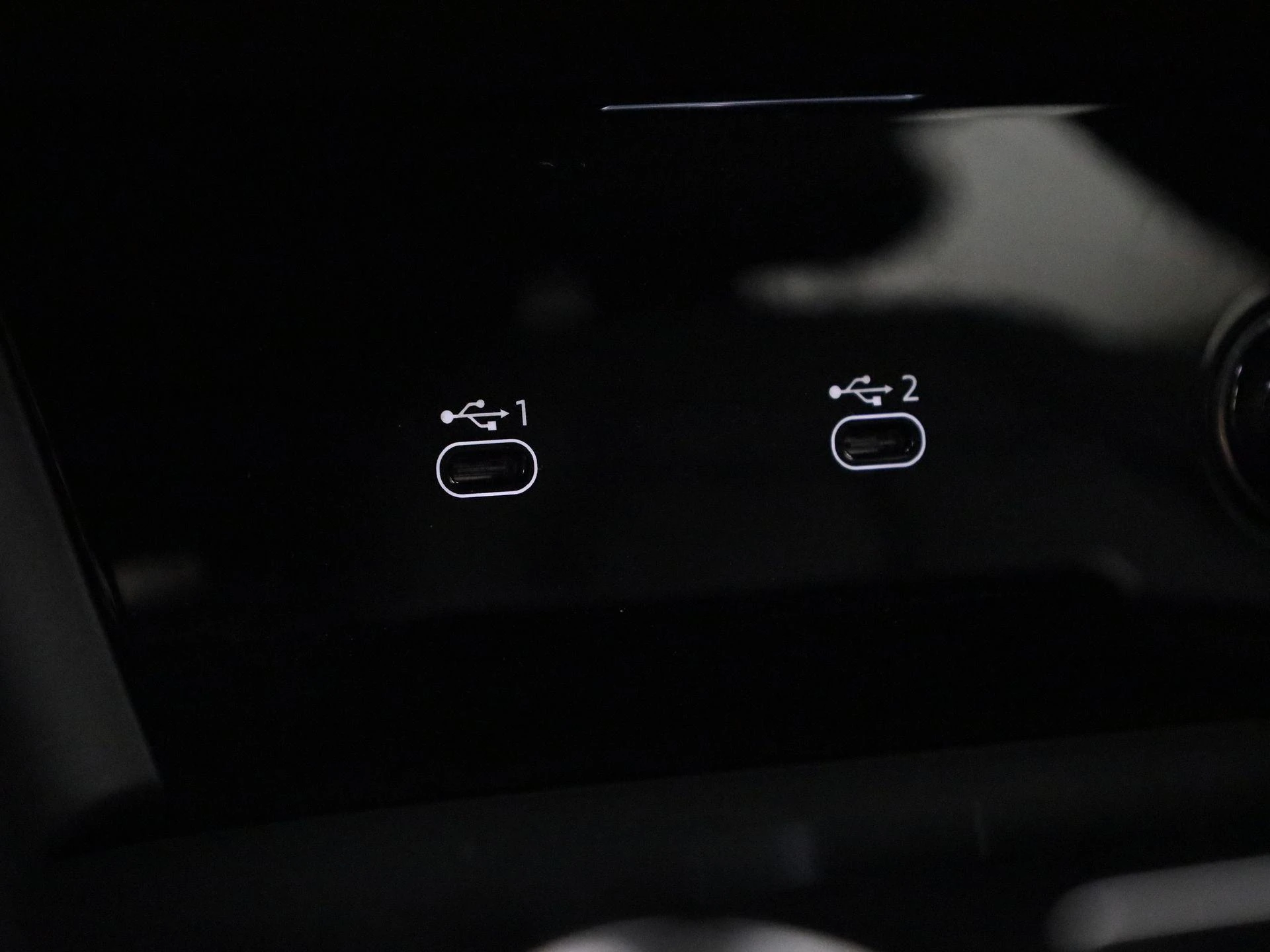 Audi-Q6 e-tron-image-34