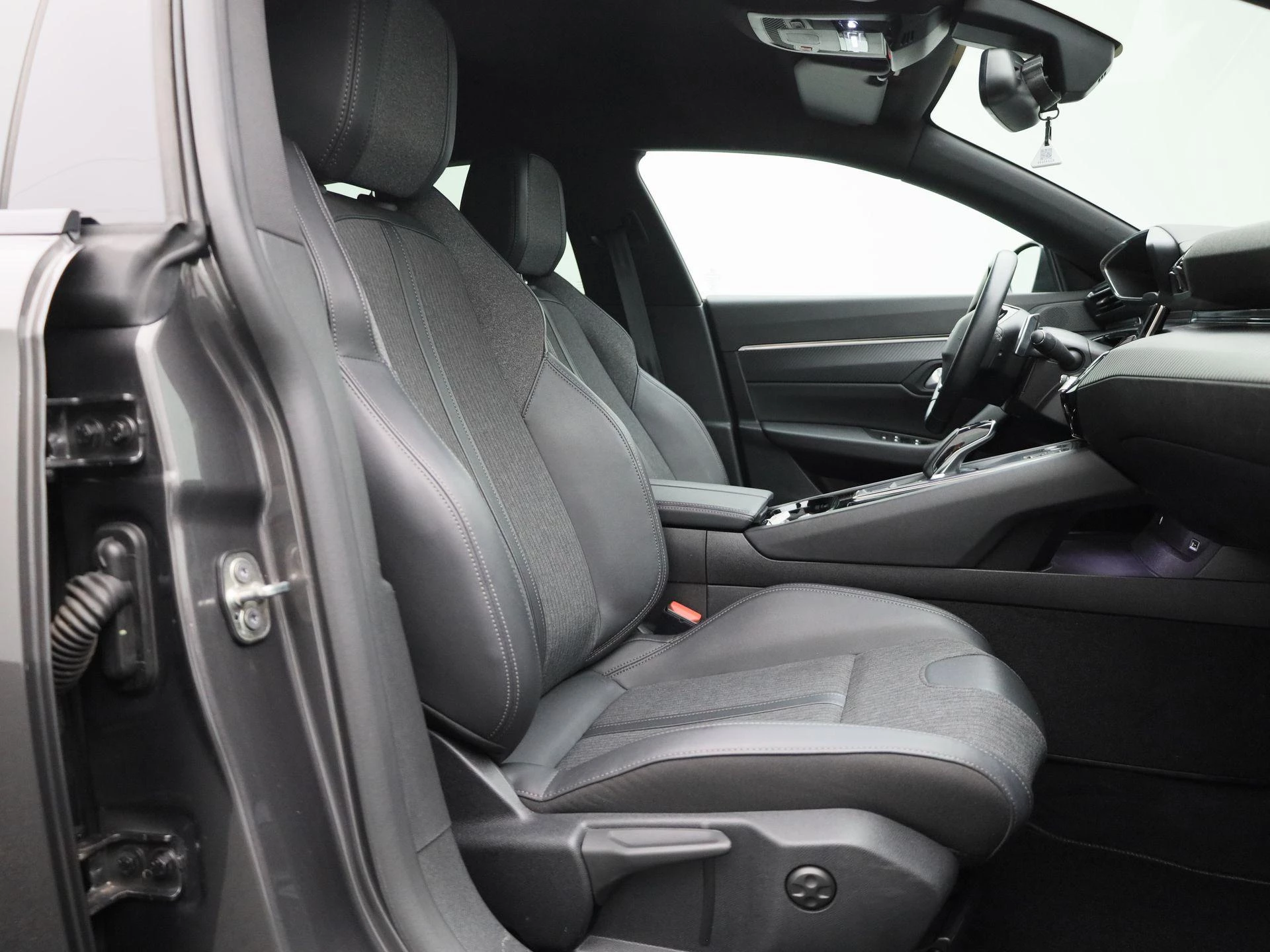 Peugeot-508-image-30