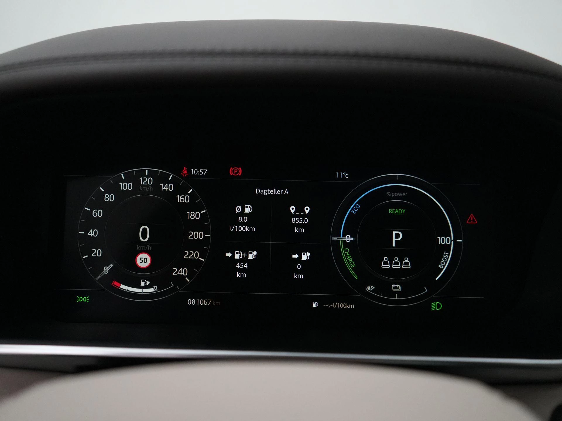 Land Rover-Range Rover-image-9