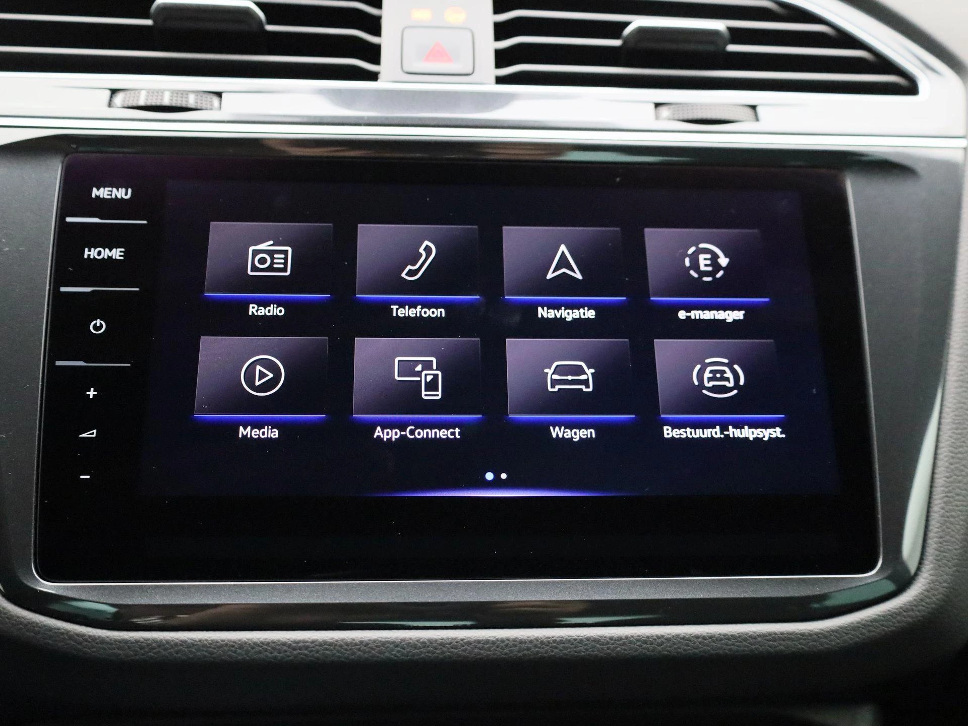Volkswagen-Tiguan-image-17
