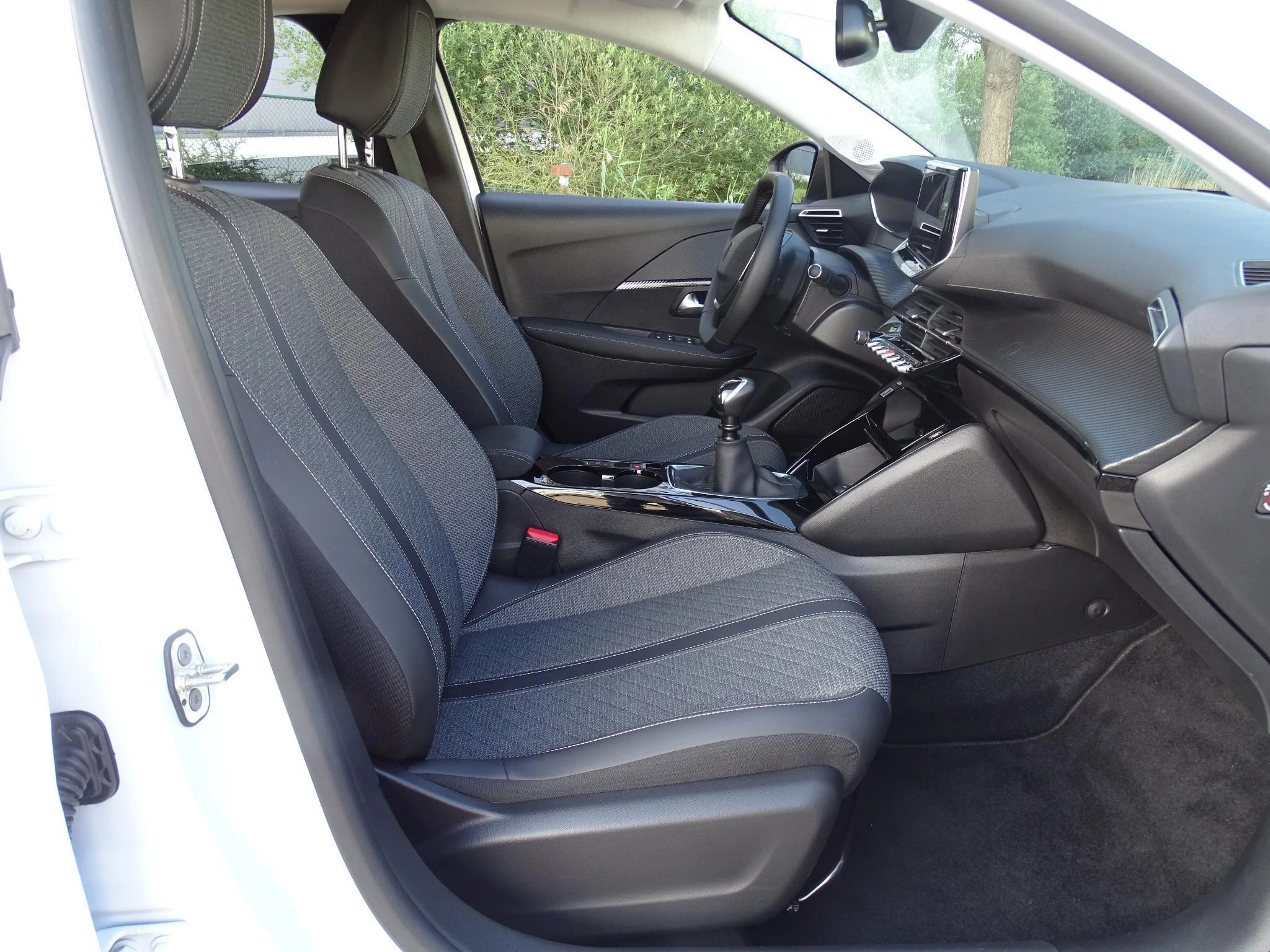 Peugeot 208 1.2T Allure