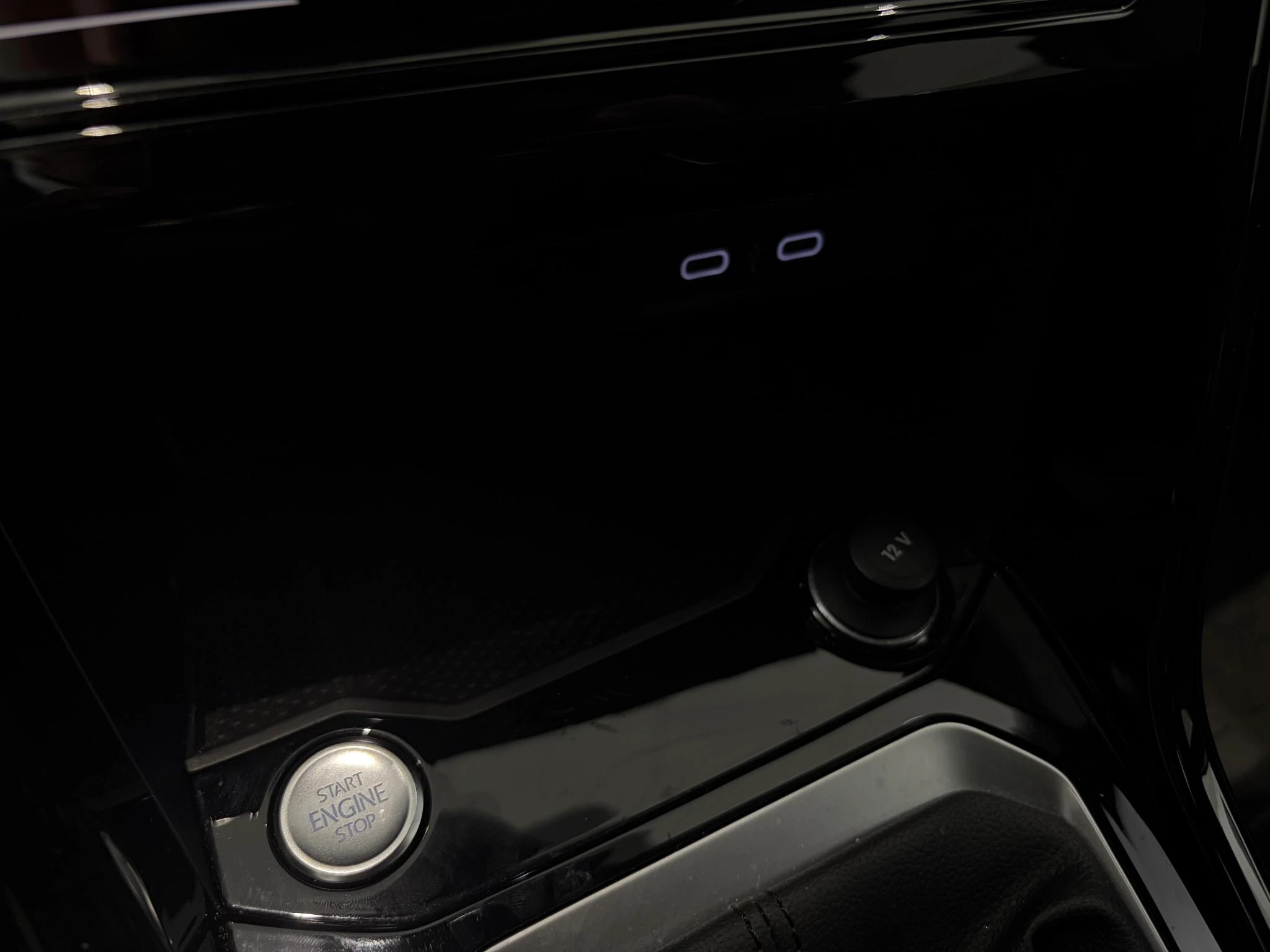 Volkswagen-T-Roc-image-19