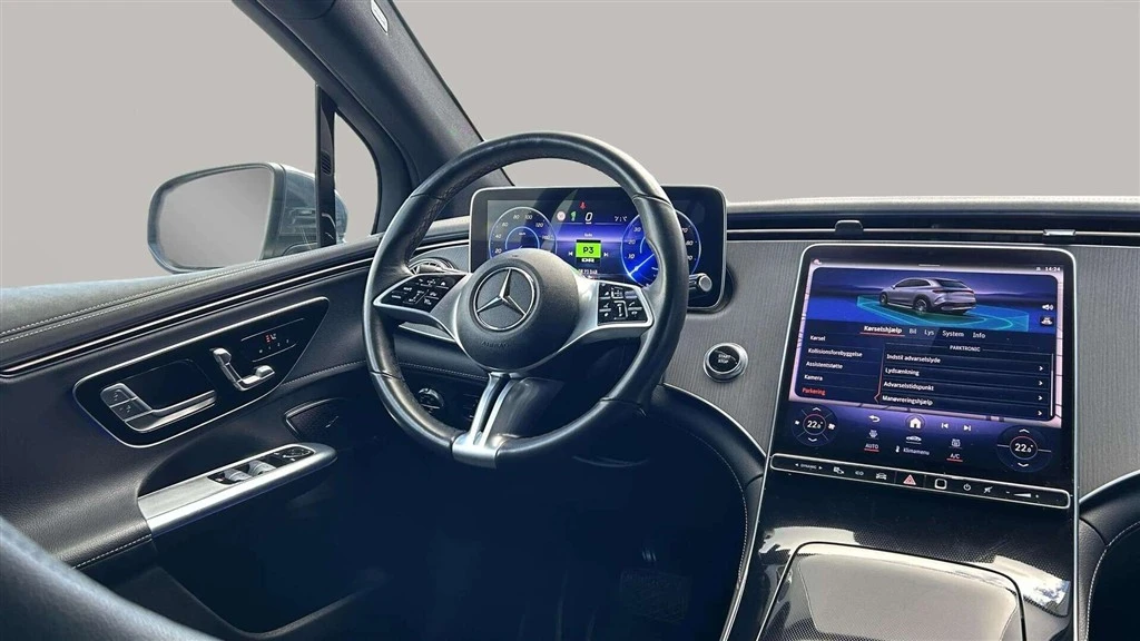 Mercedes-Benz-EQE-image-11
