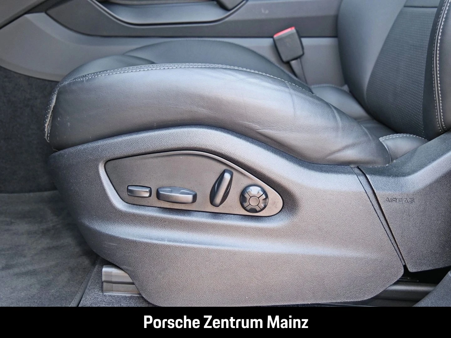Porsche-Cayenne-image-27
