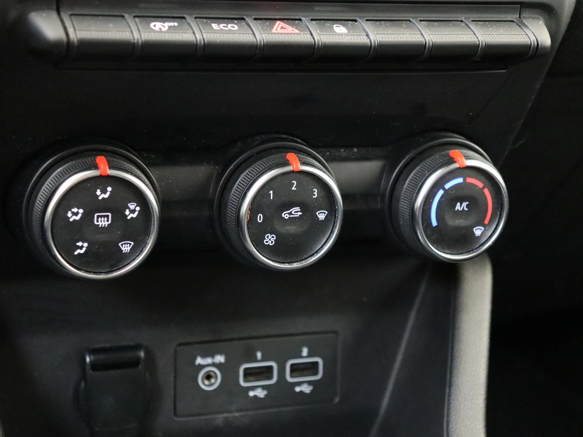 Renault-Clio-image-18