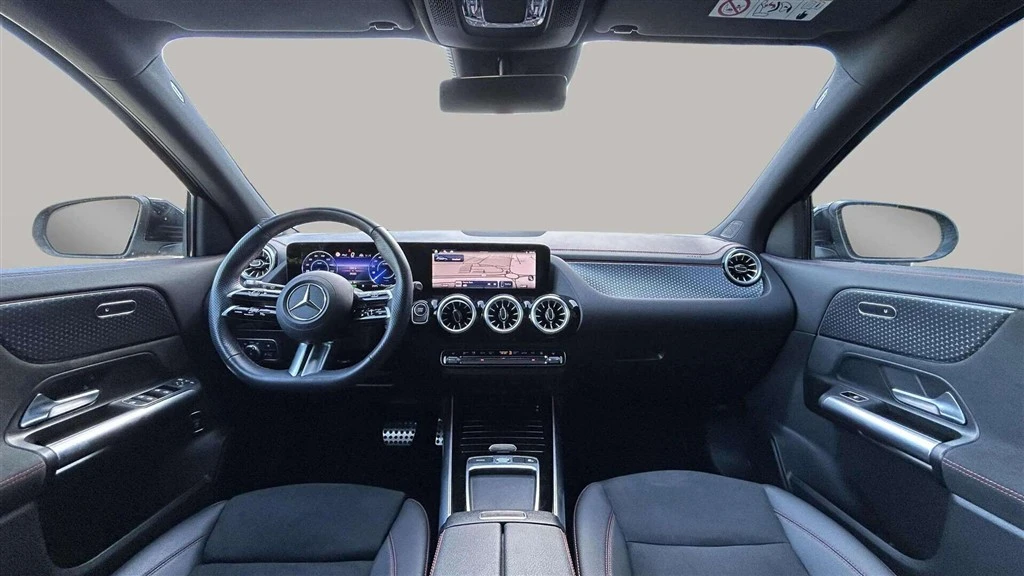 Mercedes-Benz-EQA-image-11