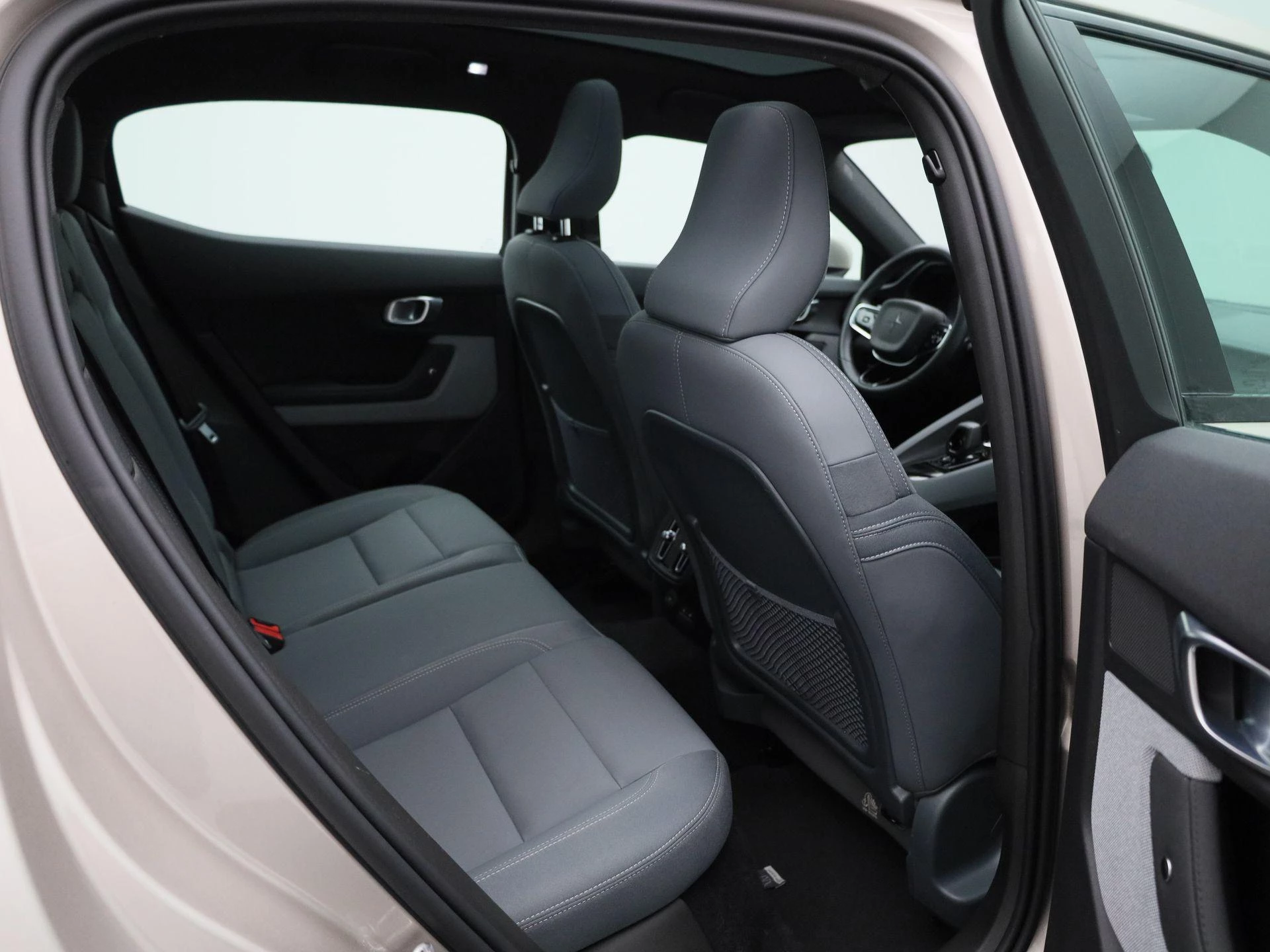 Polestar-2-image-34