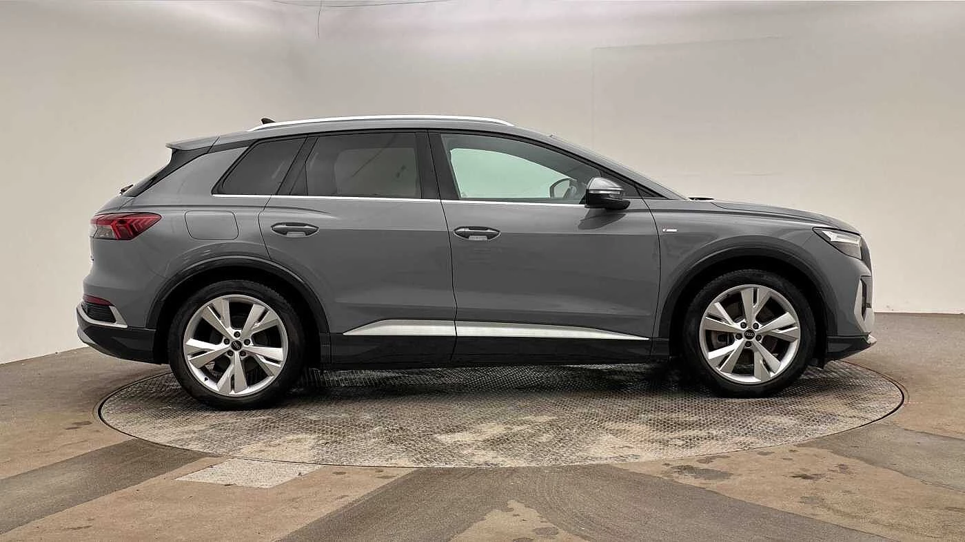 Audi-Q4 e-tron-image-3