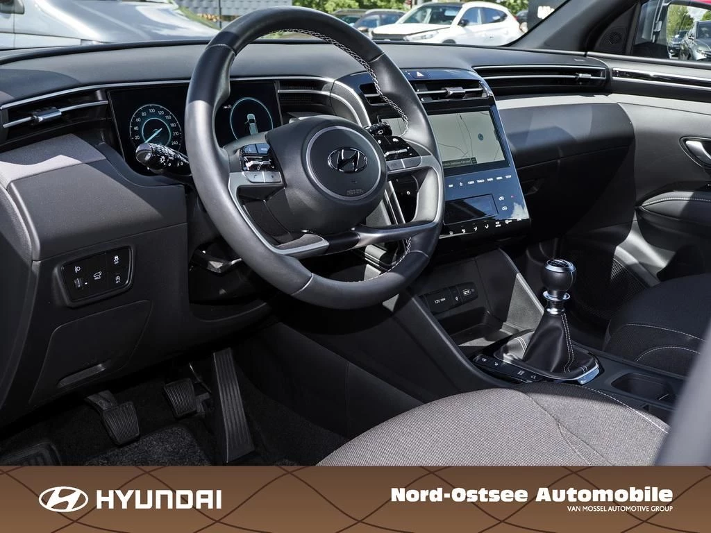 Hyundai Tucson 1.6 T-GDI ADVANTAGE 2WD SHZ LHZ NAVI LED