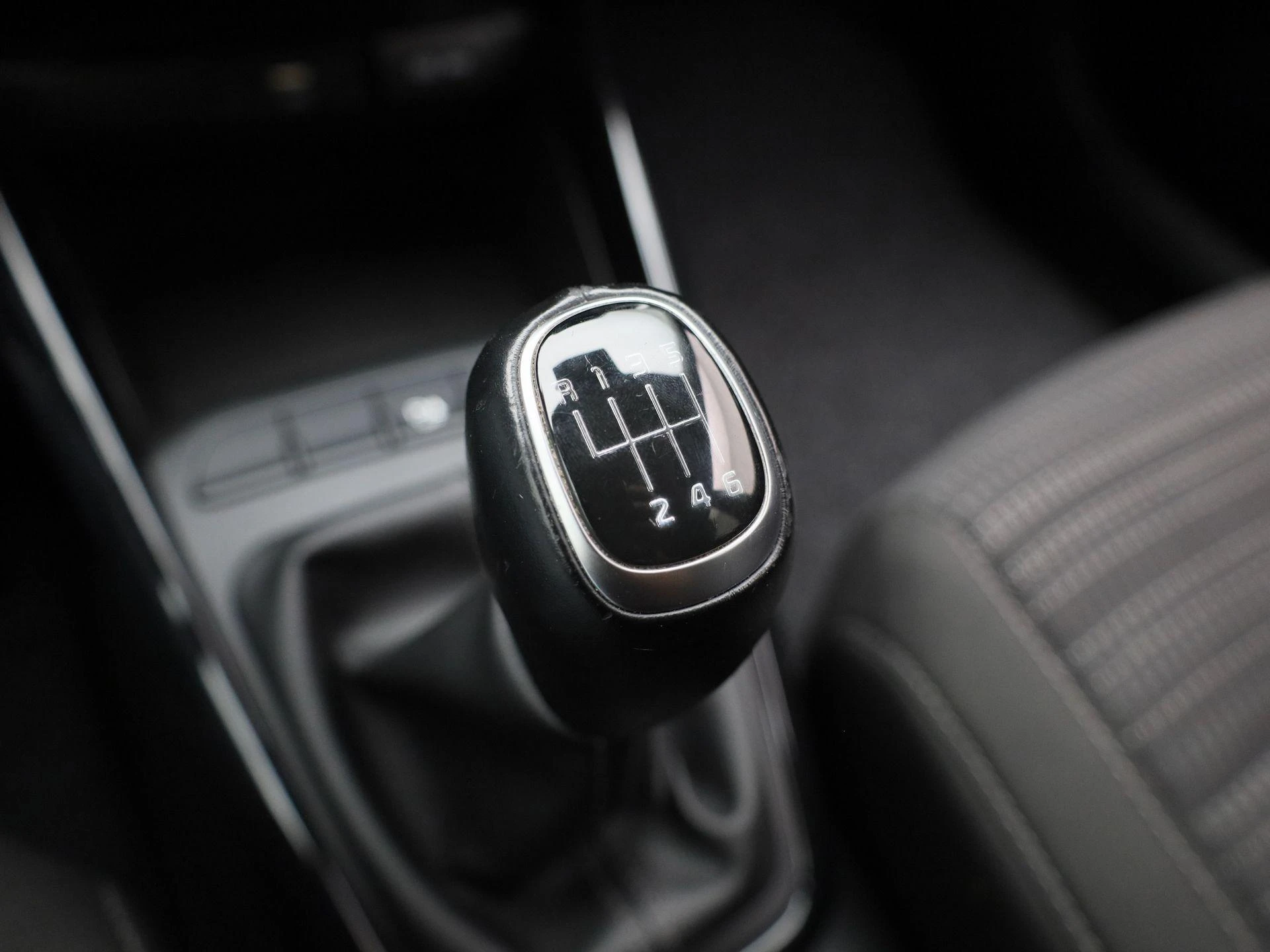 Kia-Stonic-image-24