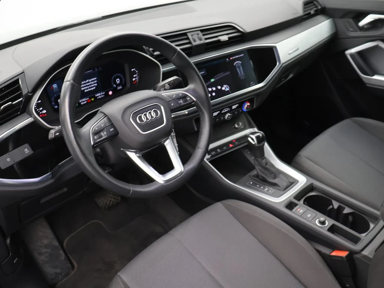 Audi-Q3-image-4