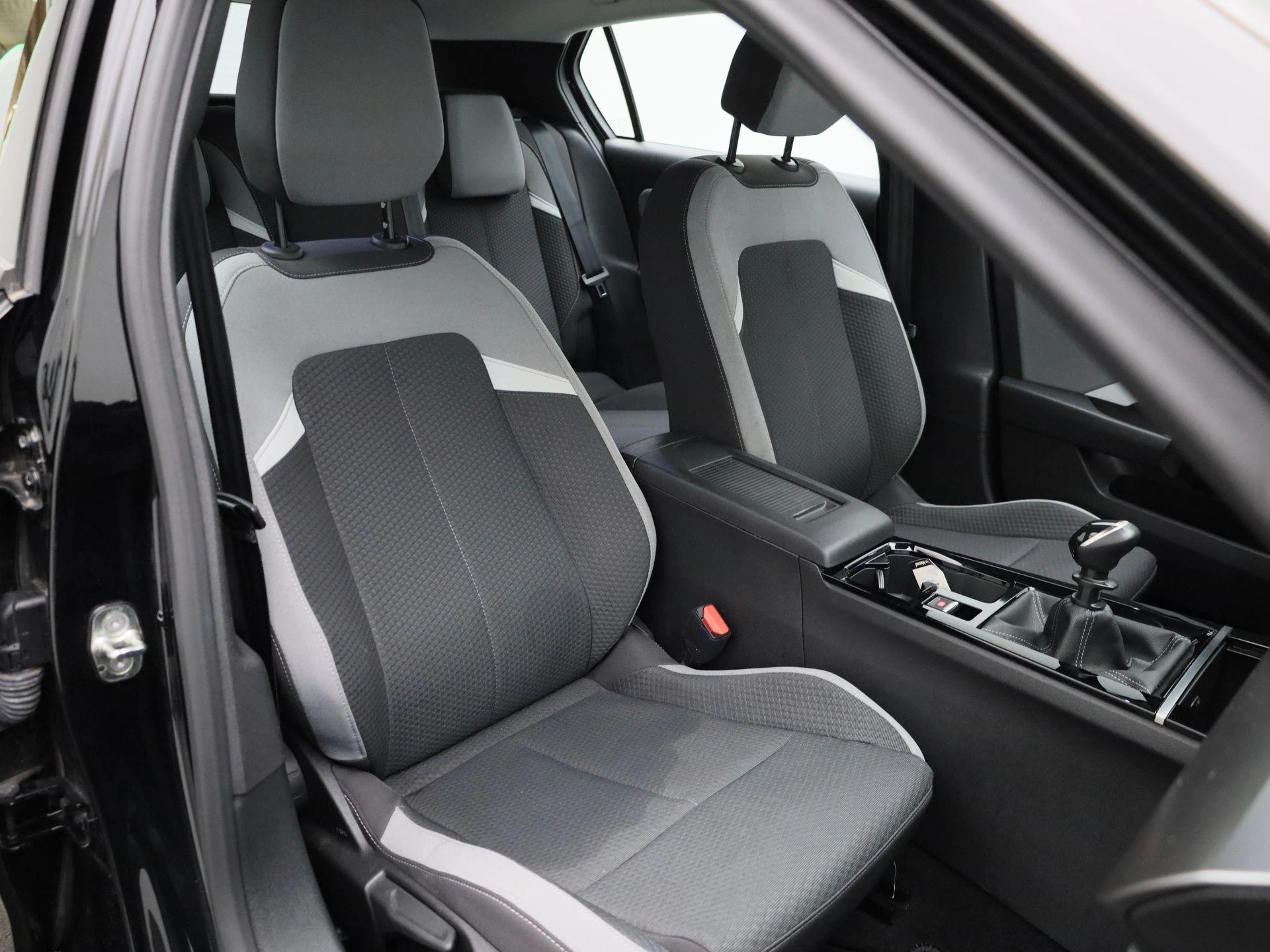 Opel-Astra-image-30