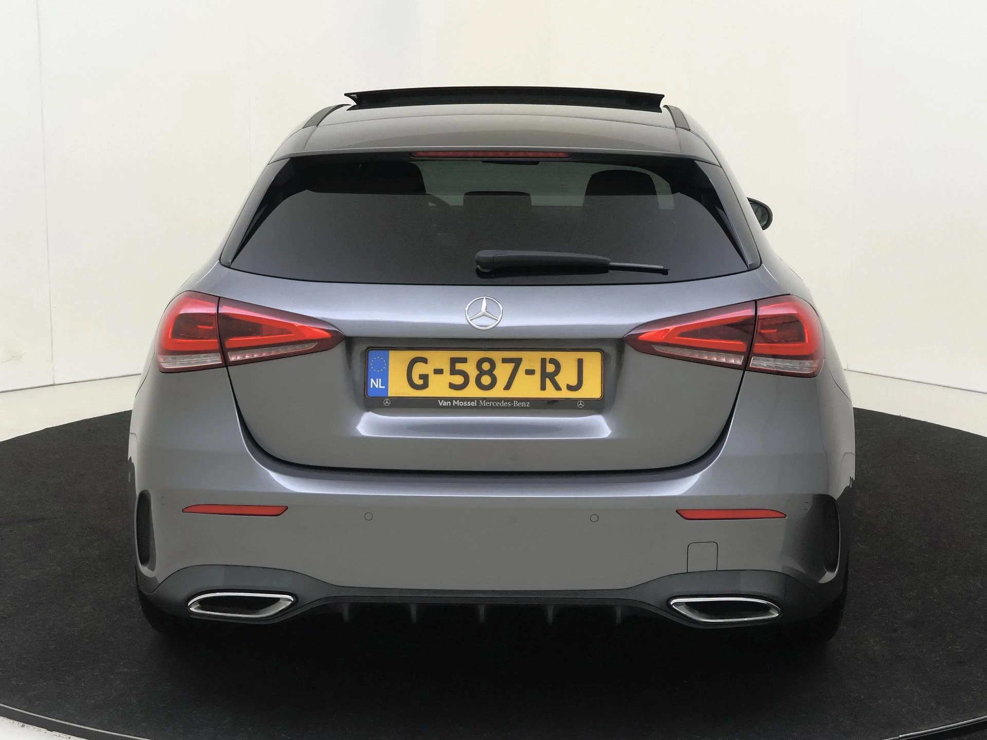 Mercedes-Benz A-Klasse 180 Business Solution AMG