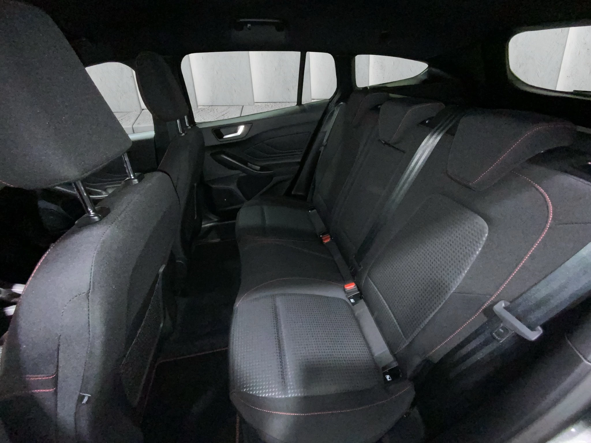 Ford Focus ST-Line X Turnier Aut.*AHK*ACC*HUD*KAM*NAVI*WINTER-PKT.
