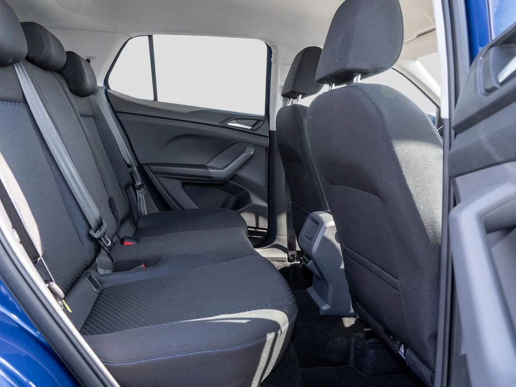 Volkswagen-Golf-image-17