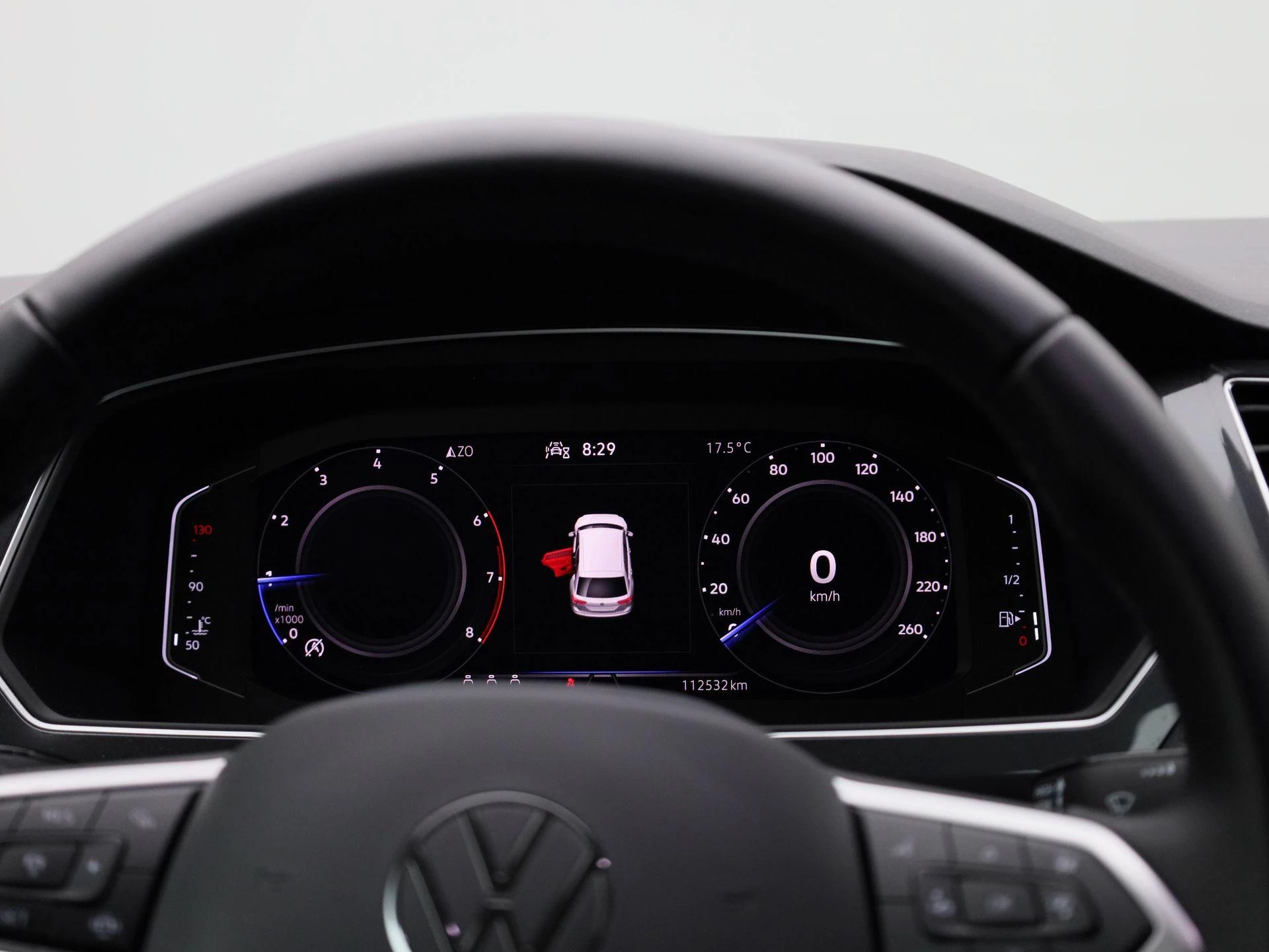 Volkswagen-Tiguan-image-7