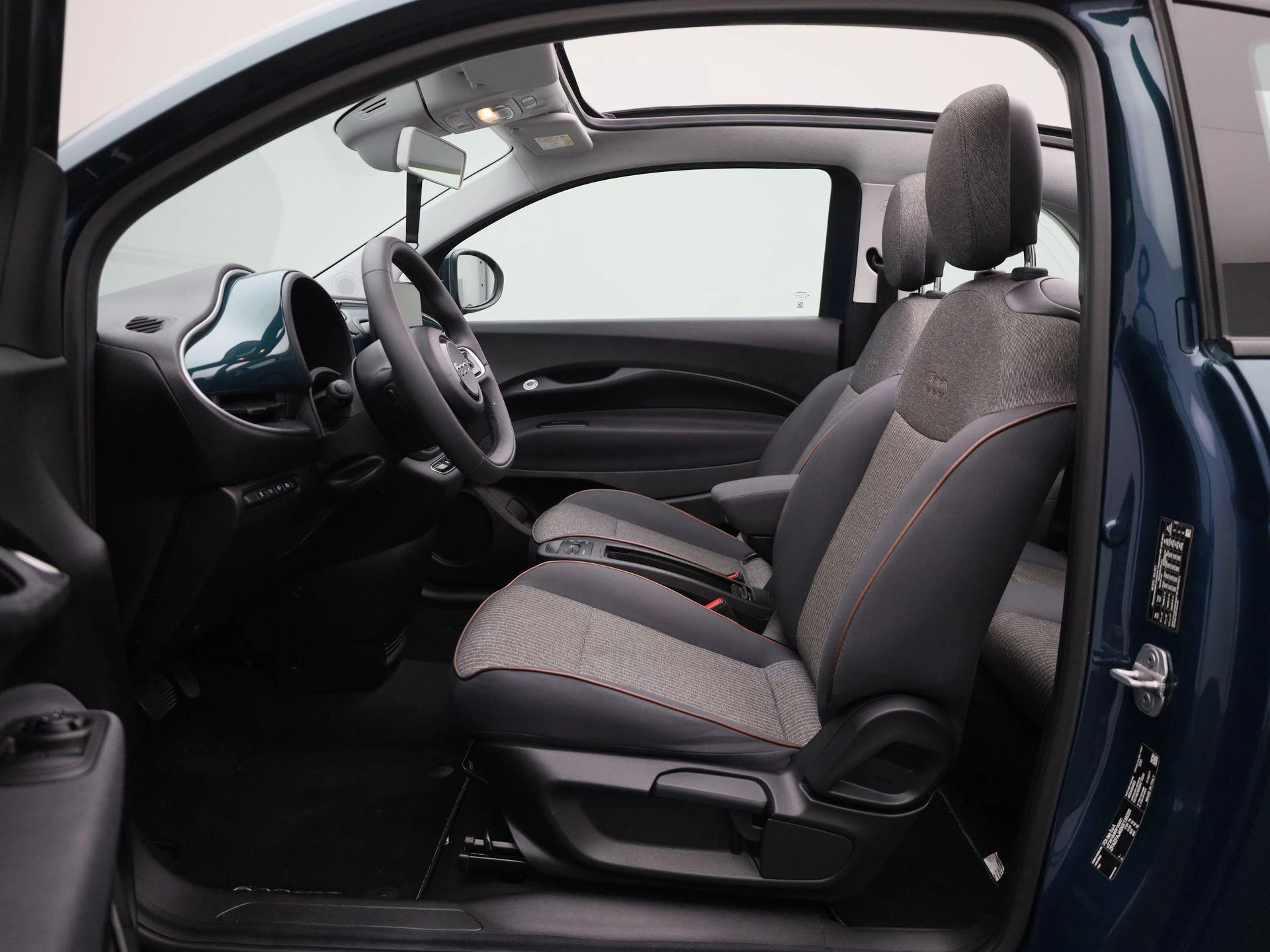 Fiat-500e-image-10