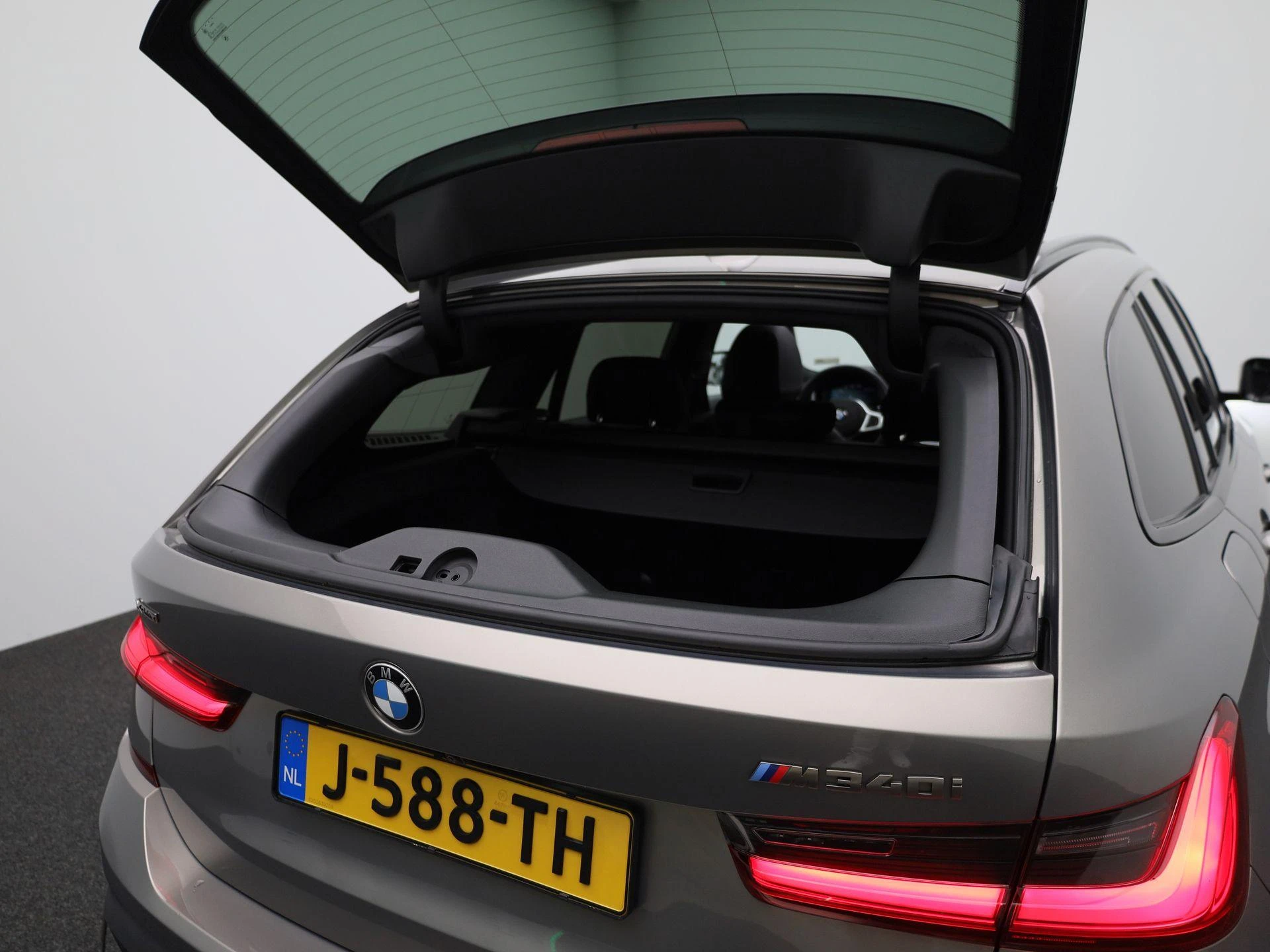 BMW-3 Serie-image-55