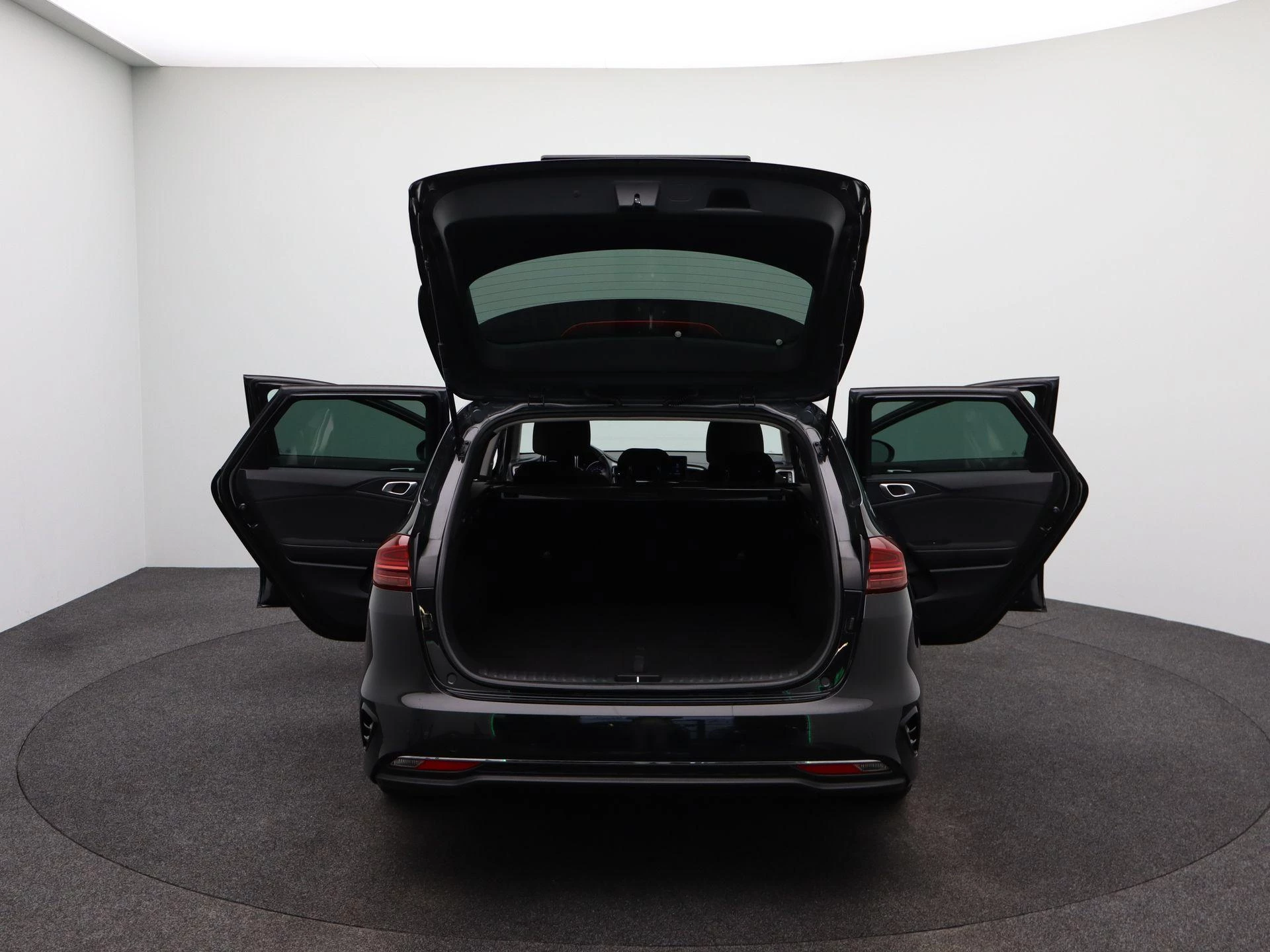 Kia-Ceed Sportswagon-image-32