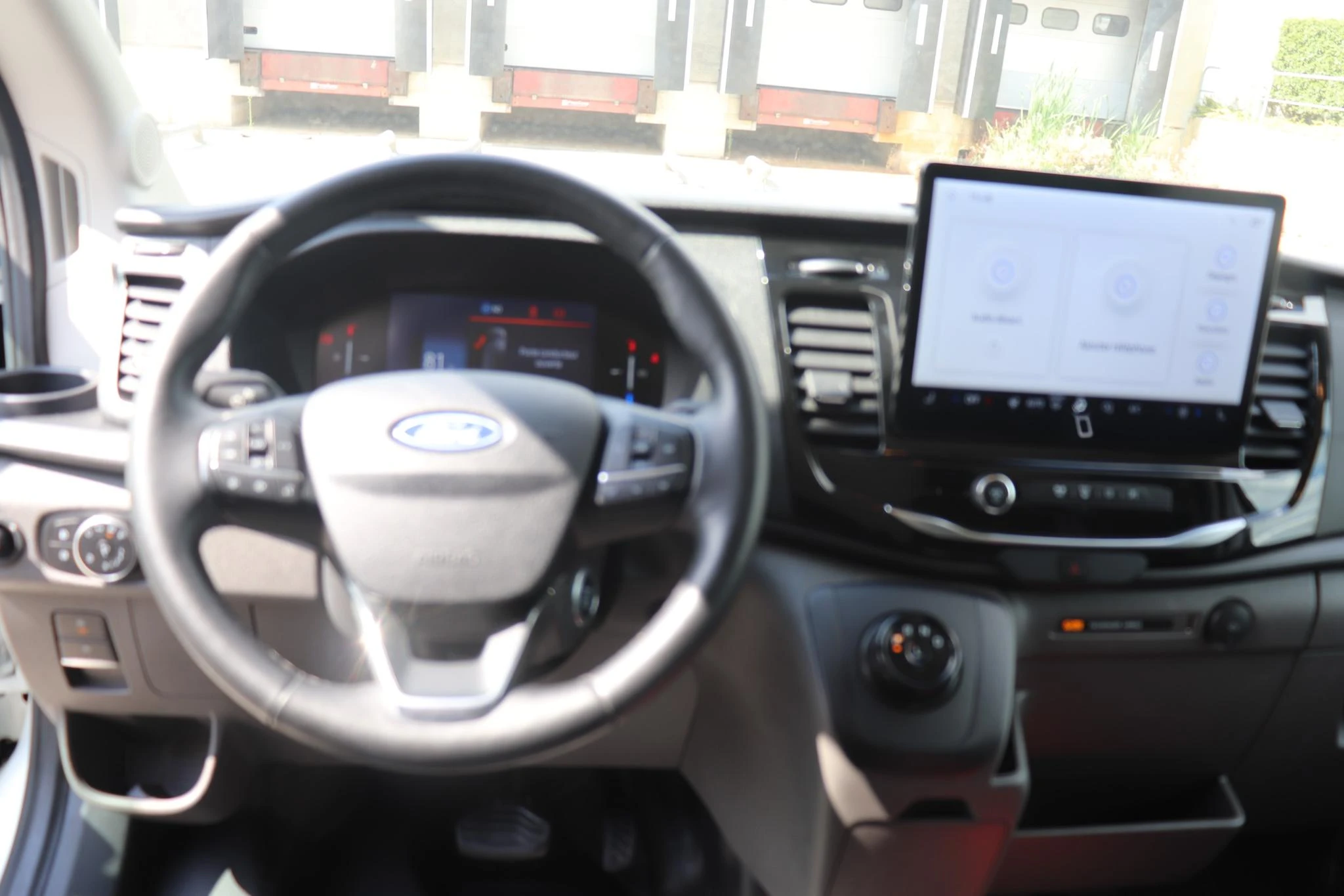 Ford-E-Transit-image-9