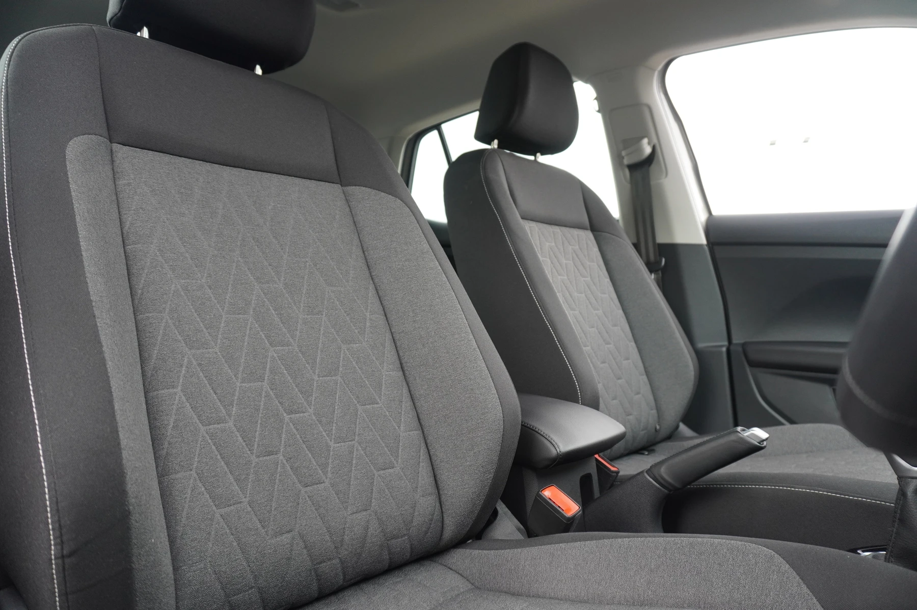 Volkswagen-T-Cross-image-12
