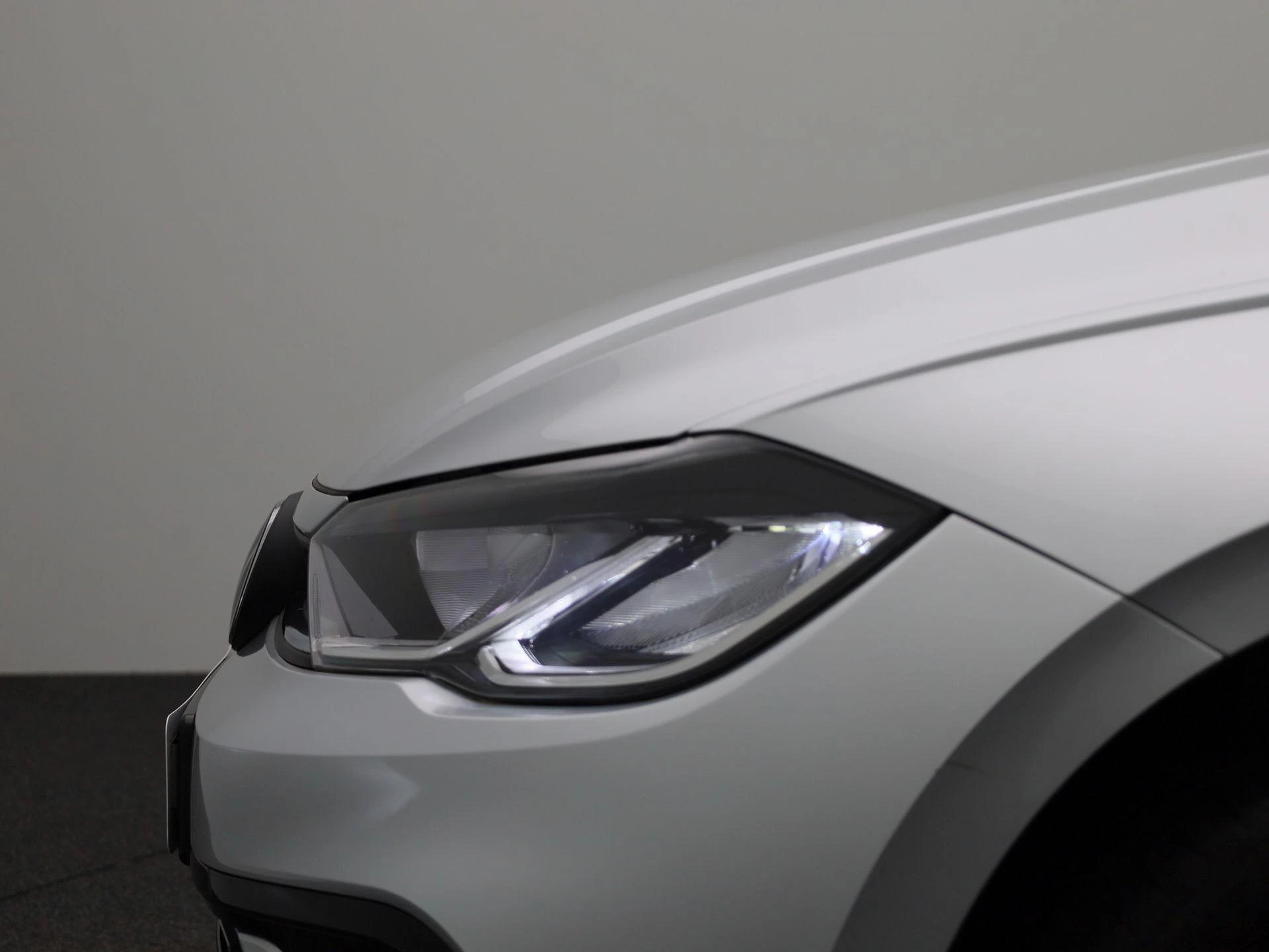 Volkswagen-Polo-image-14