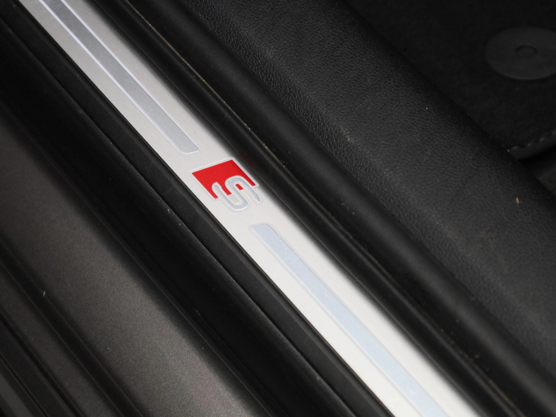 Audi-A4-image-35