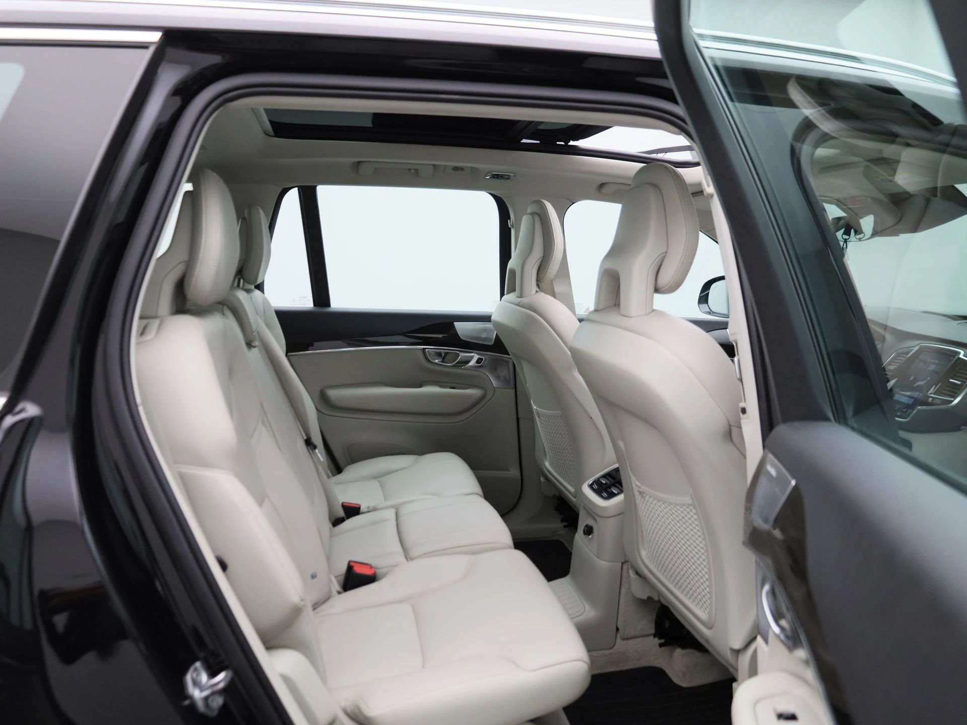 Volvo-XC90-image-41