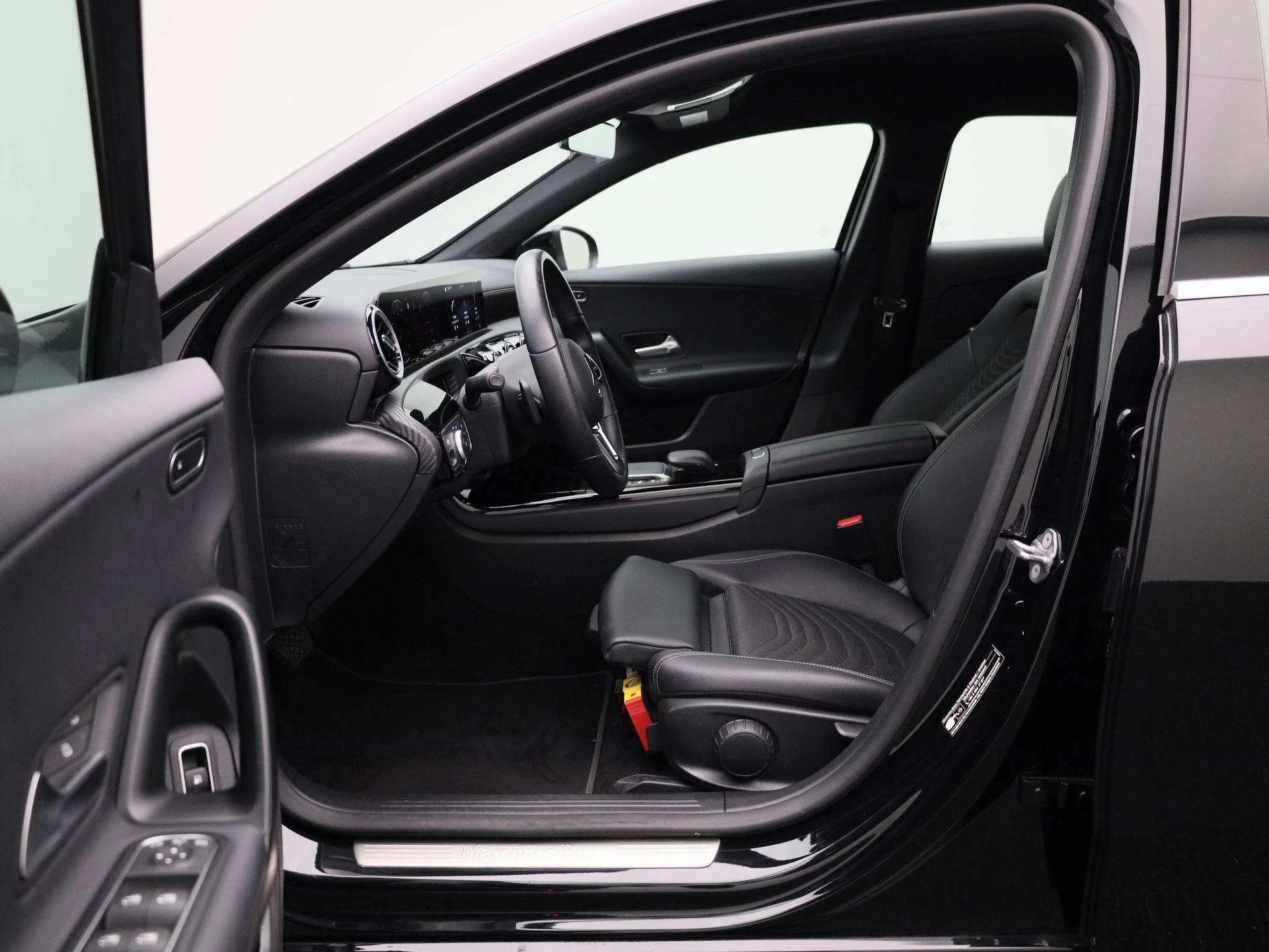 Mercedes-Benz A-Klasse 250 e Business Line