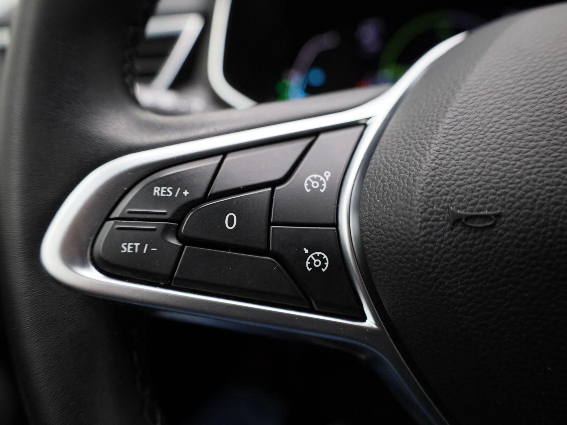 Renault-Clio-image-17