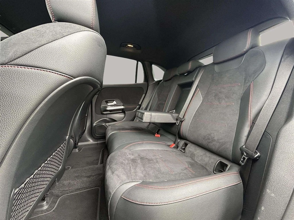 Mercedes-Benz-EQA-image-19