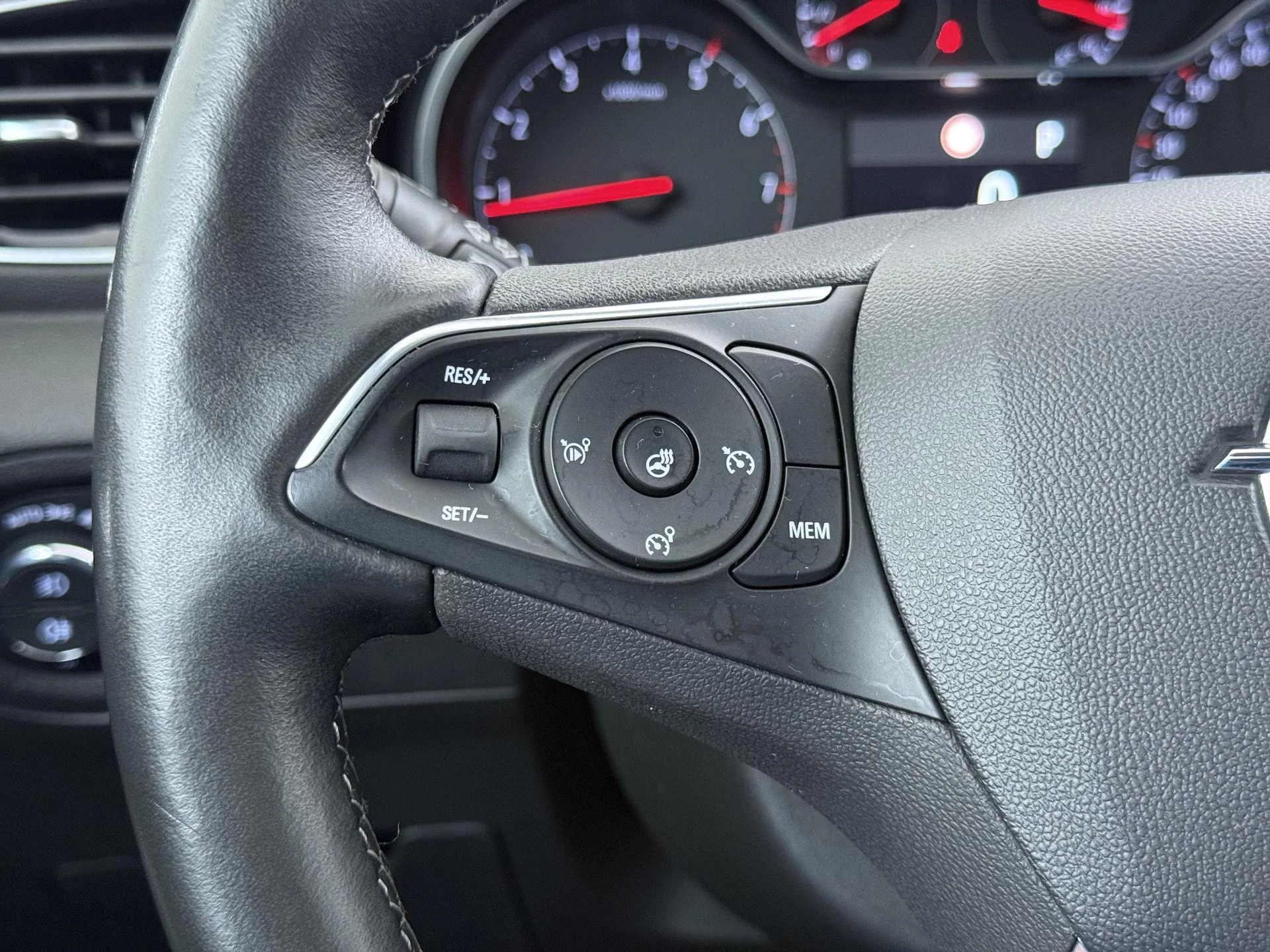 Opel-Grandland X-image-10