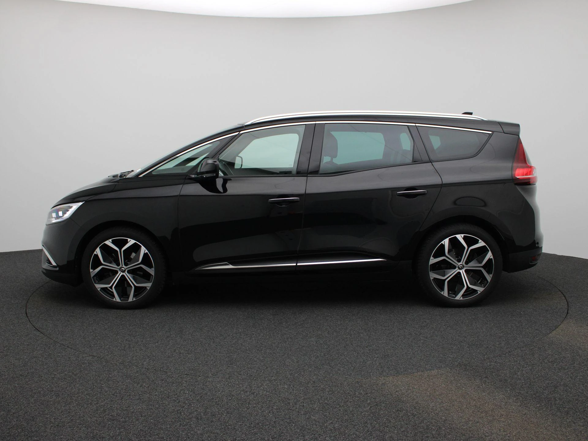 Renault-Grand Scénic-image-3
