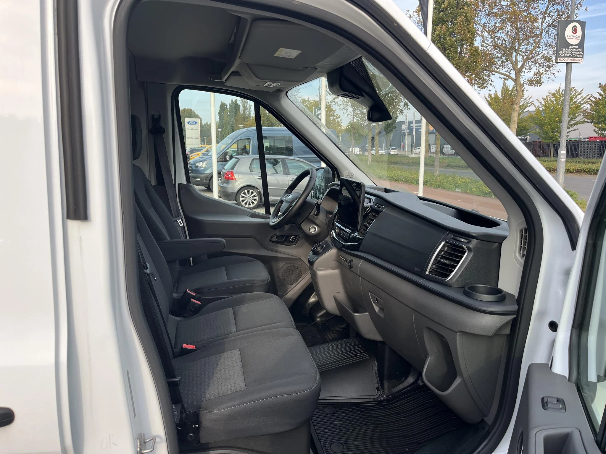 Ford-E-Transit-image-8