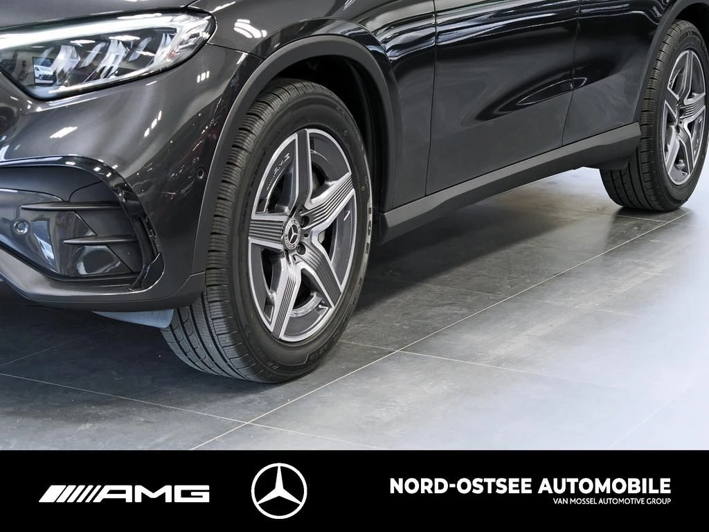 Mercedes-Benz GLC 300 d AMG 4M AHK DISTRONIC MBUX KEYLESS-GO AMG LineX254 GLC 300 d AMG 4M AHK DISTRONIC MBUX KEYLESS-GO AMG Line