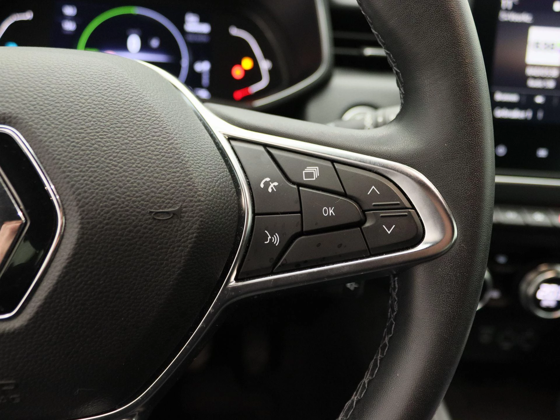 Renault-Clio-image-16