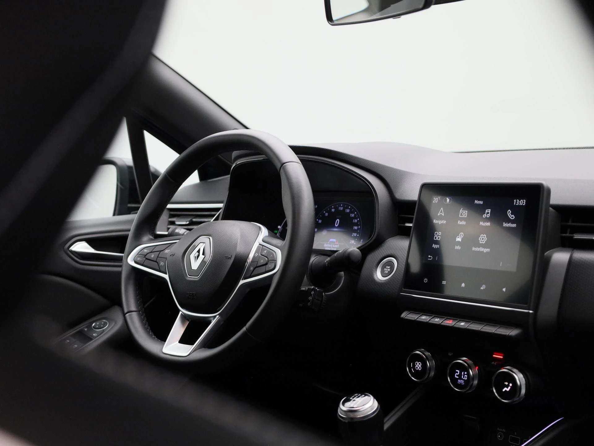 Renault-Clio-image-30