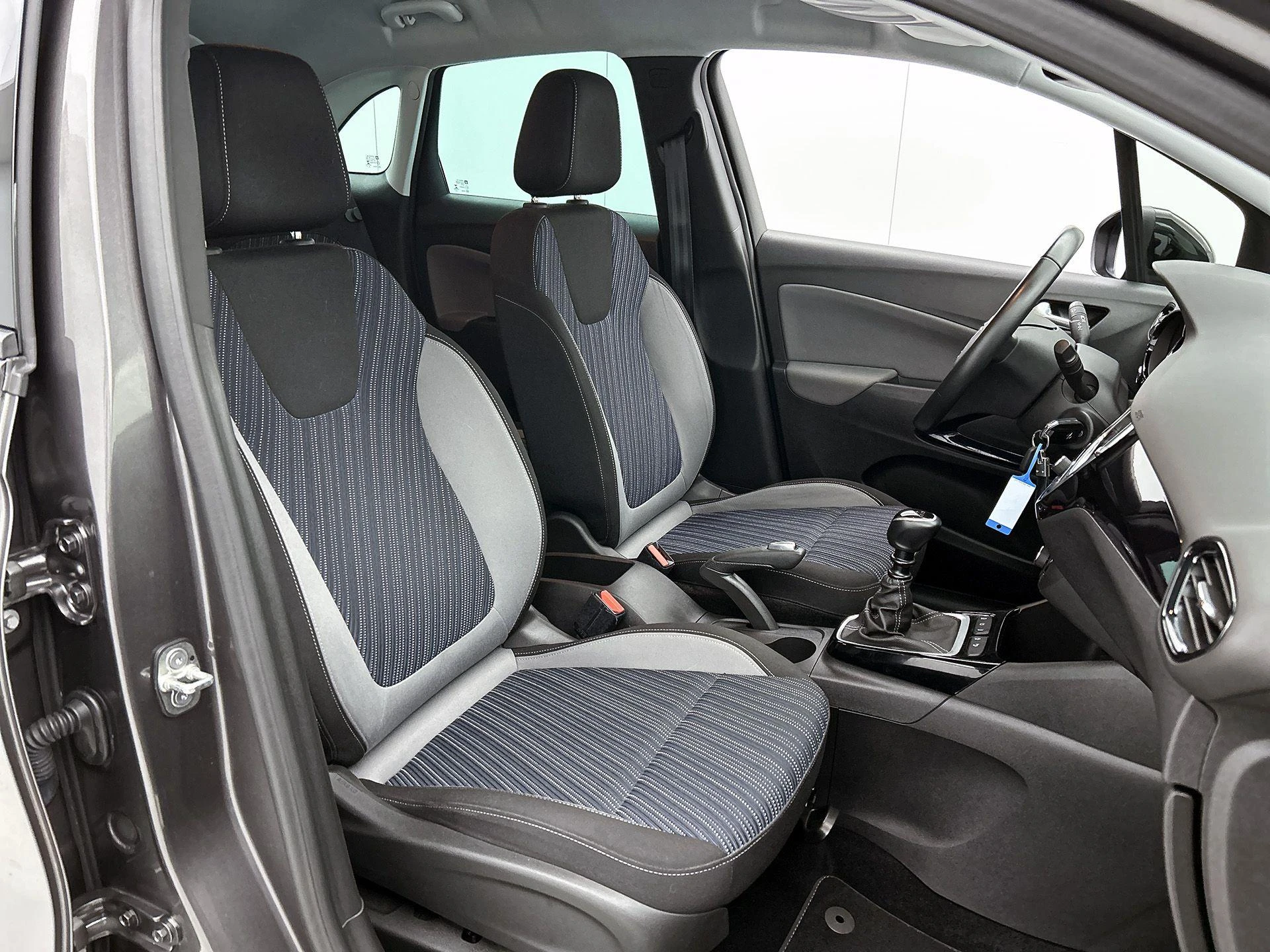 Opel-Crossland X-image-36