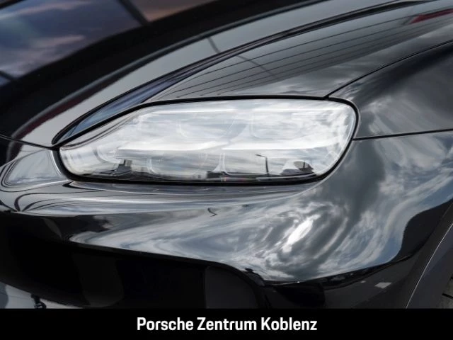 Porsche Cayenne Electric -