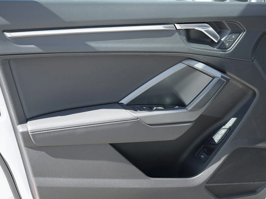 Audi-Q3-image-19