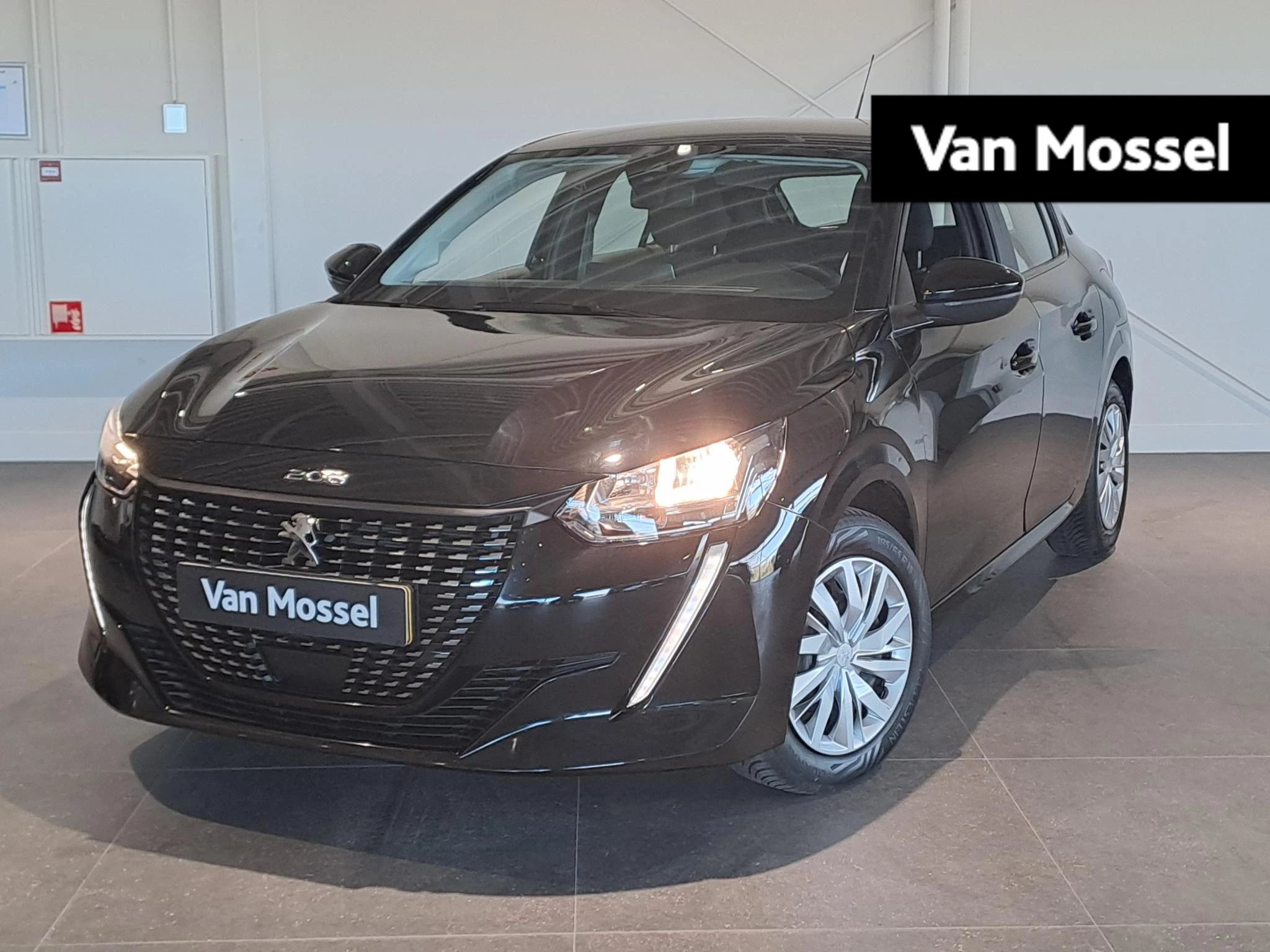 Peugeot-208-image-0