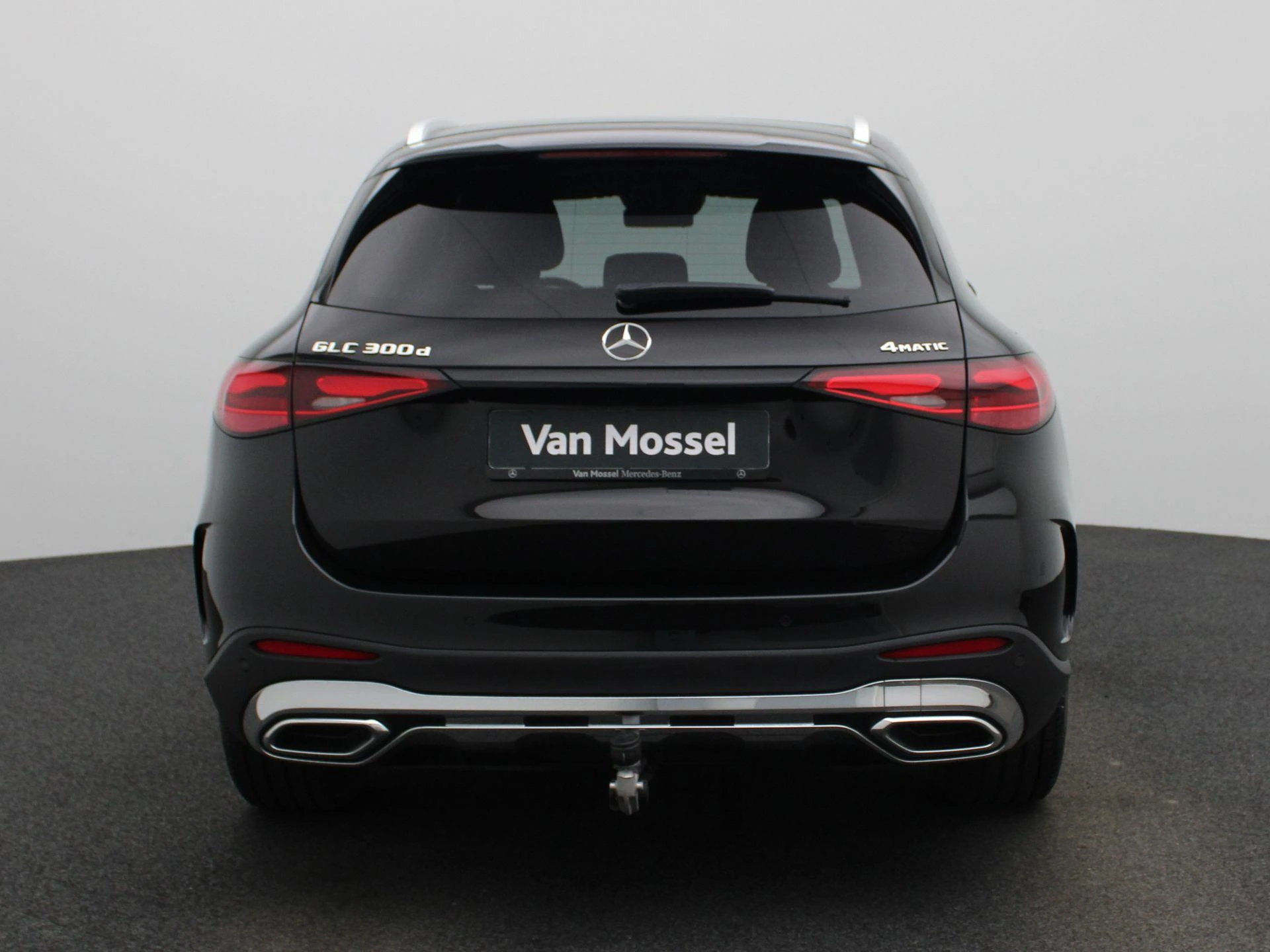 Mercedes-Benz-GLC-image-4