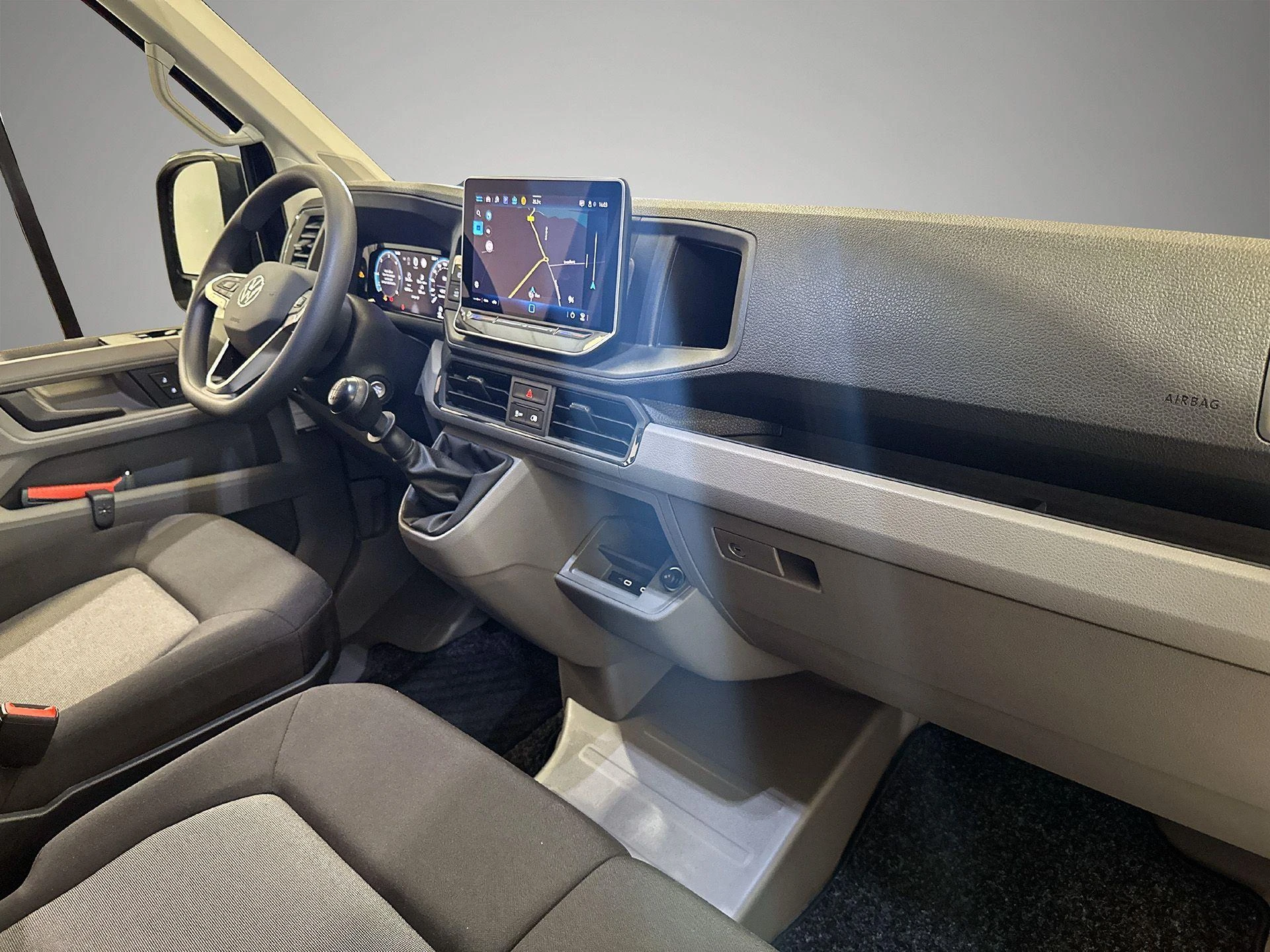 Volkswagen-Crafter-image-23