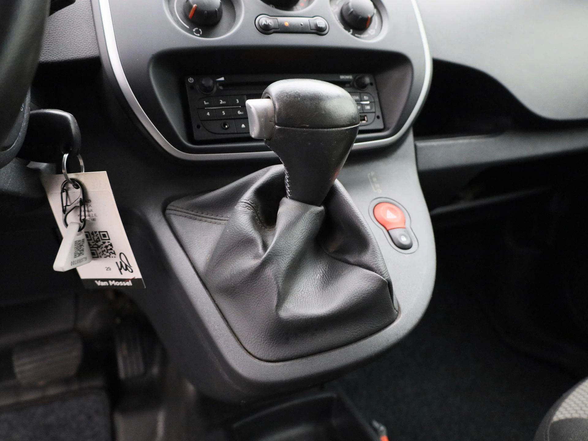 Renault-Kangoo Z.E.-image-9