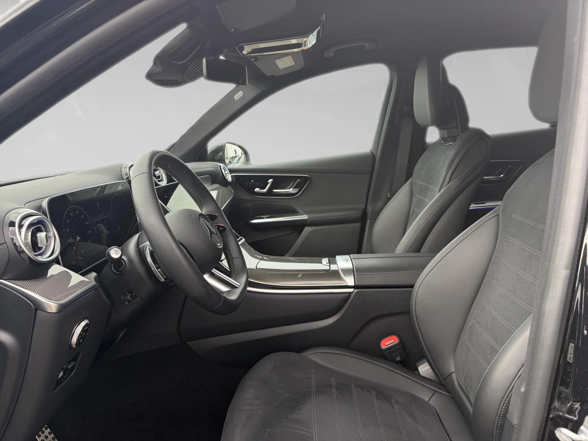 Mercedes-Benz-GLC-image-10